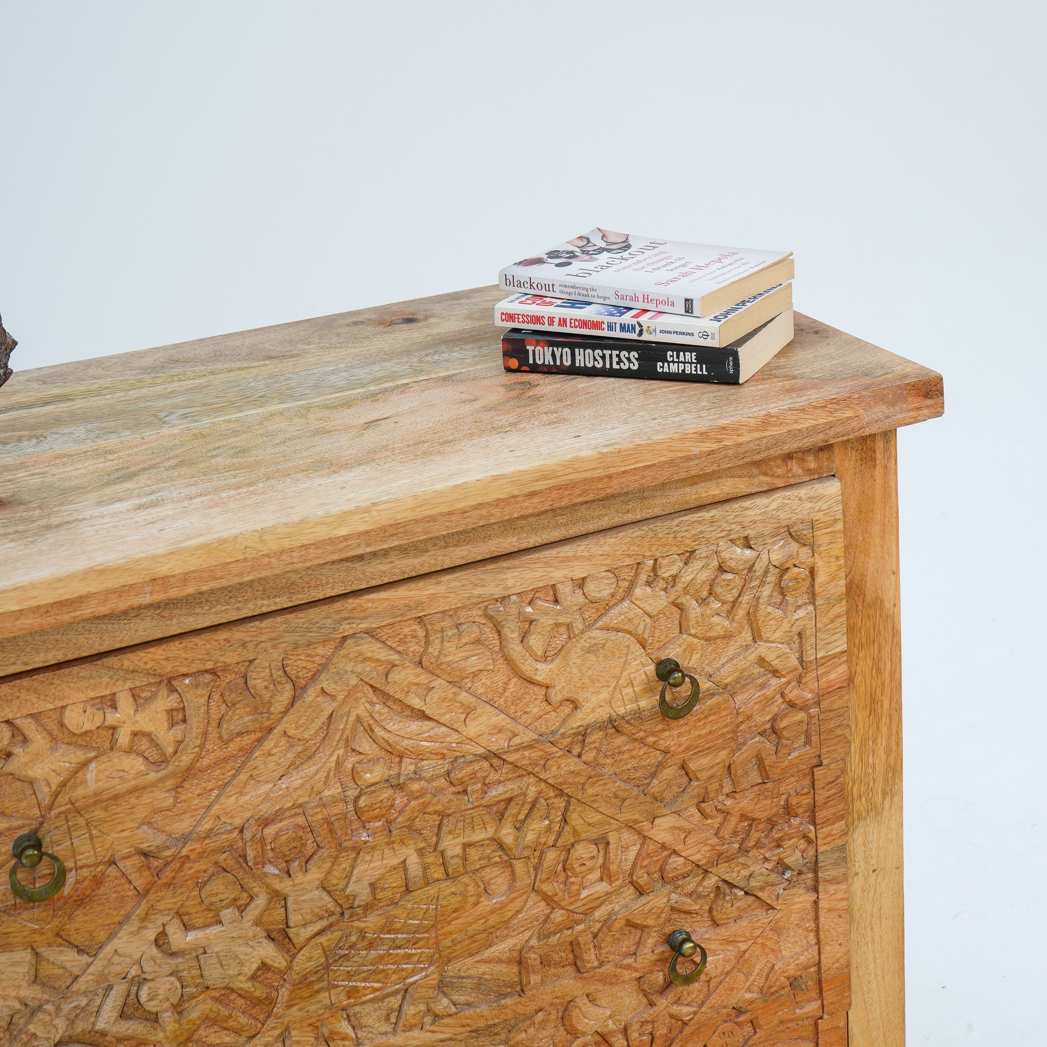 Lismore carwing six drawer chest of drawer