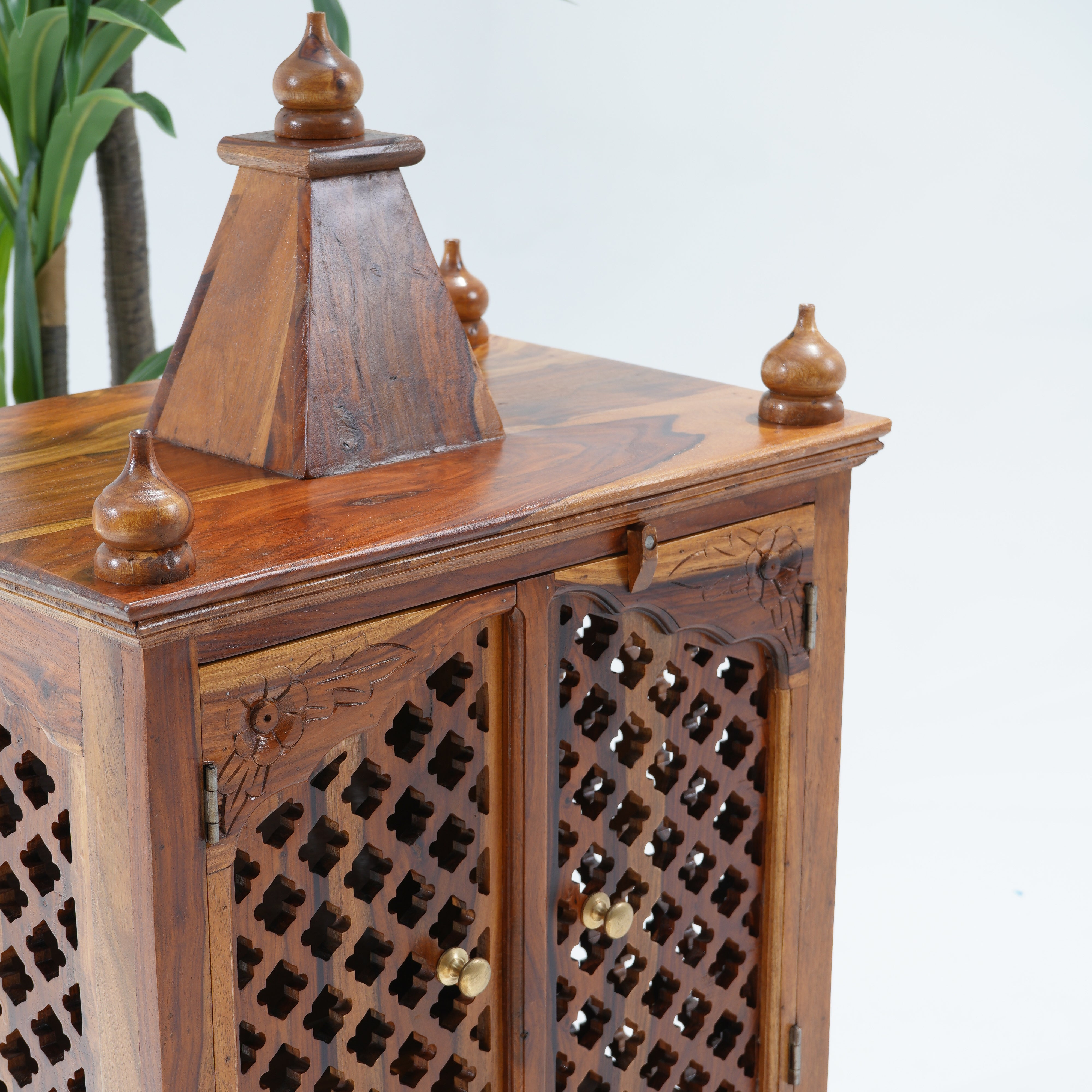 WDN TWO DOOR & ONE DRAWER TEMPLE