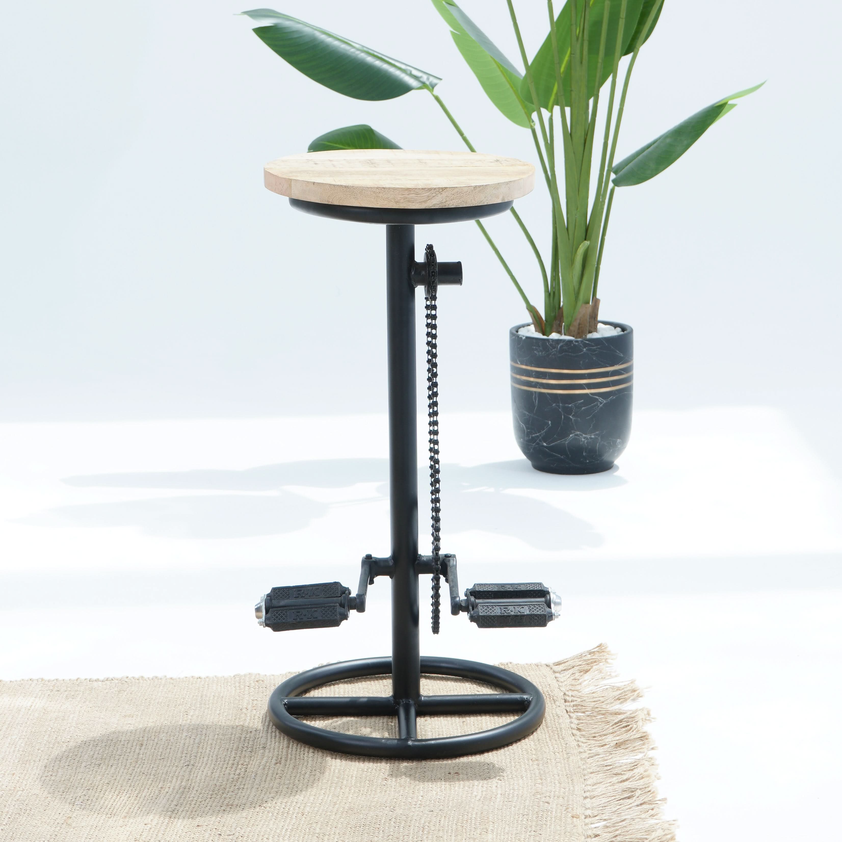 BLACK METAL WOODEN TOP BAR STOOL - Art and craft furniture