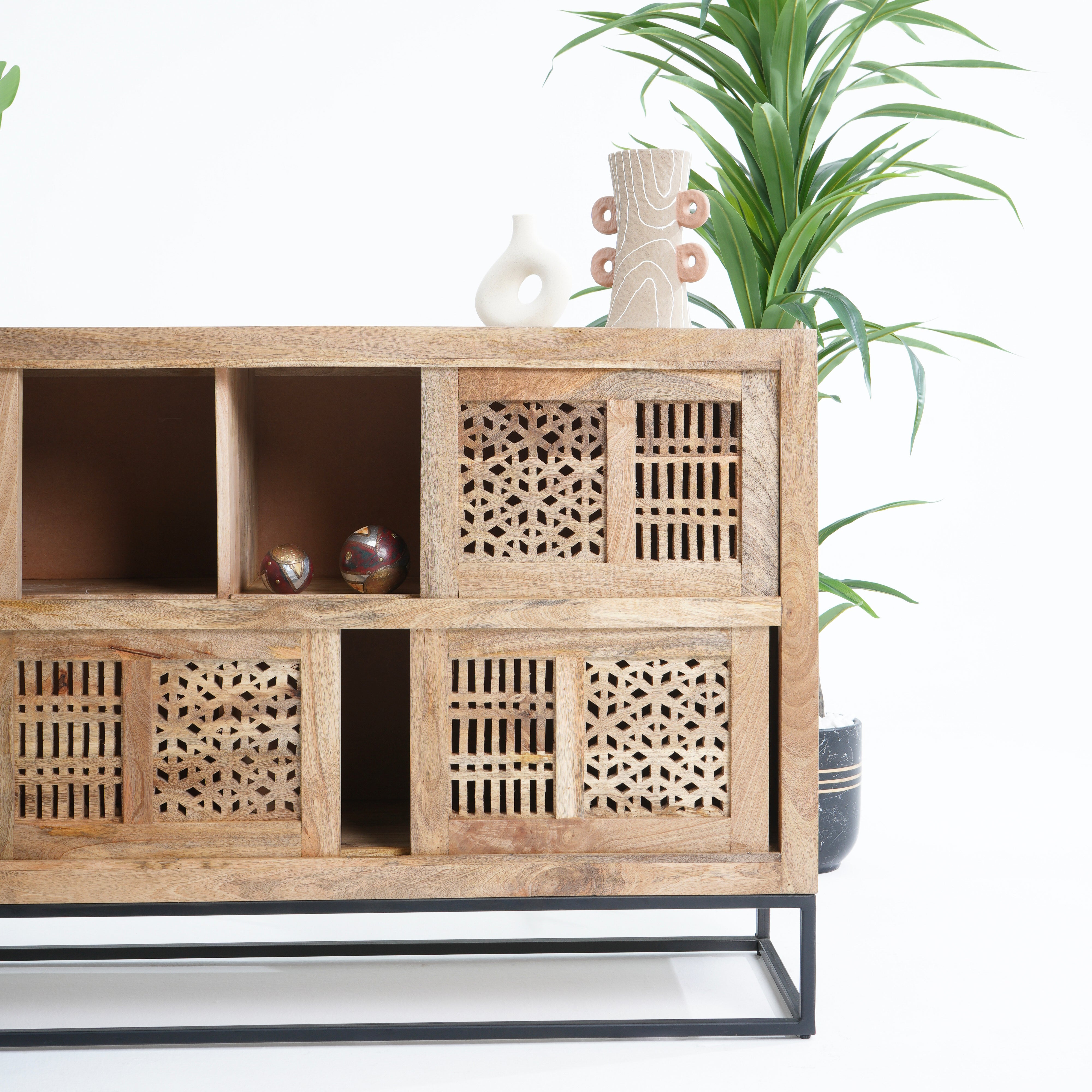 Junction sliding door sideboard
