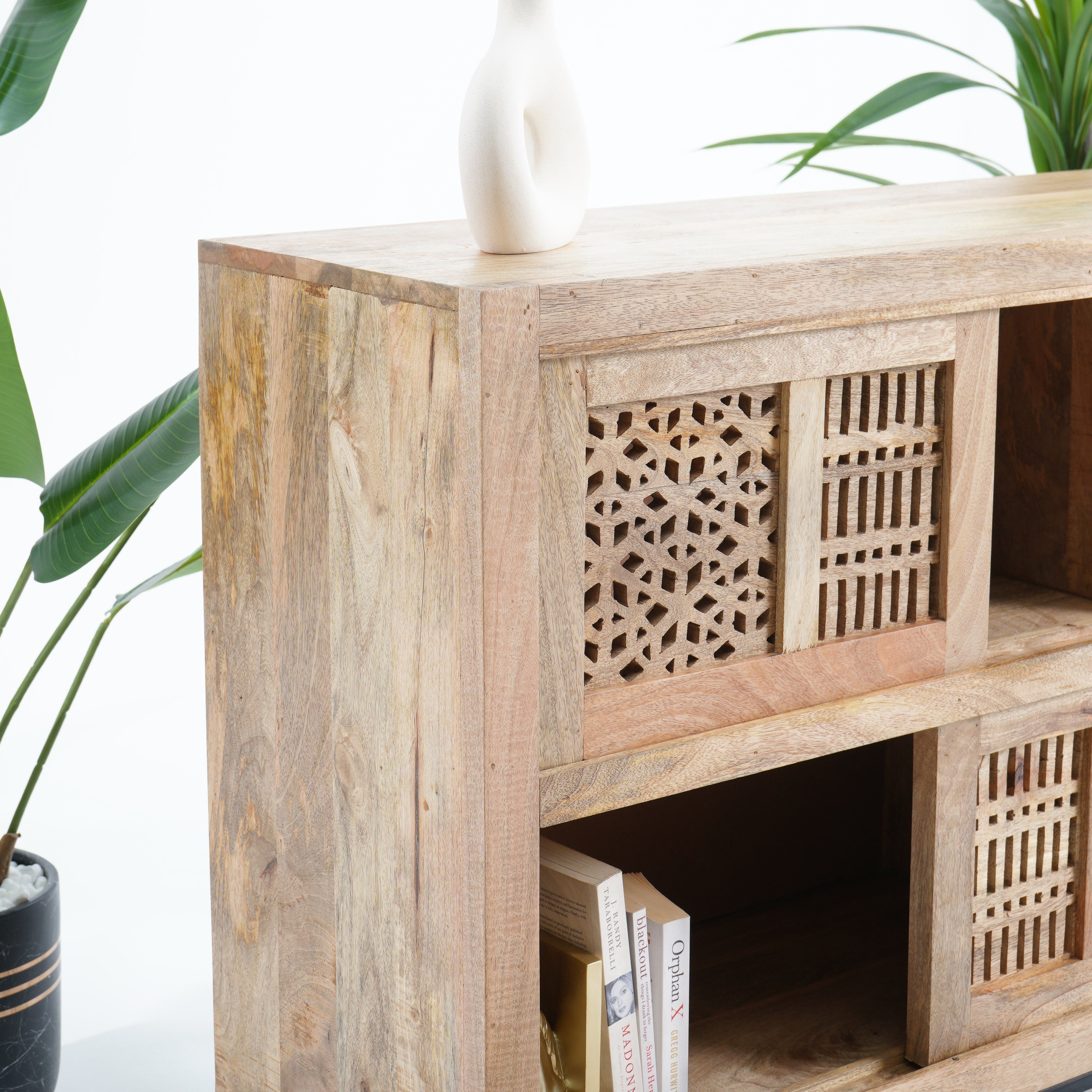 Junction sliding door sideboard