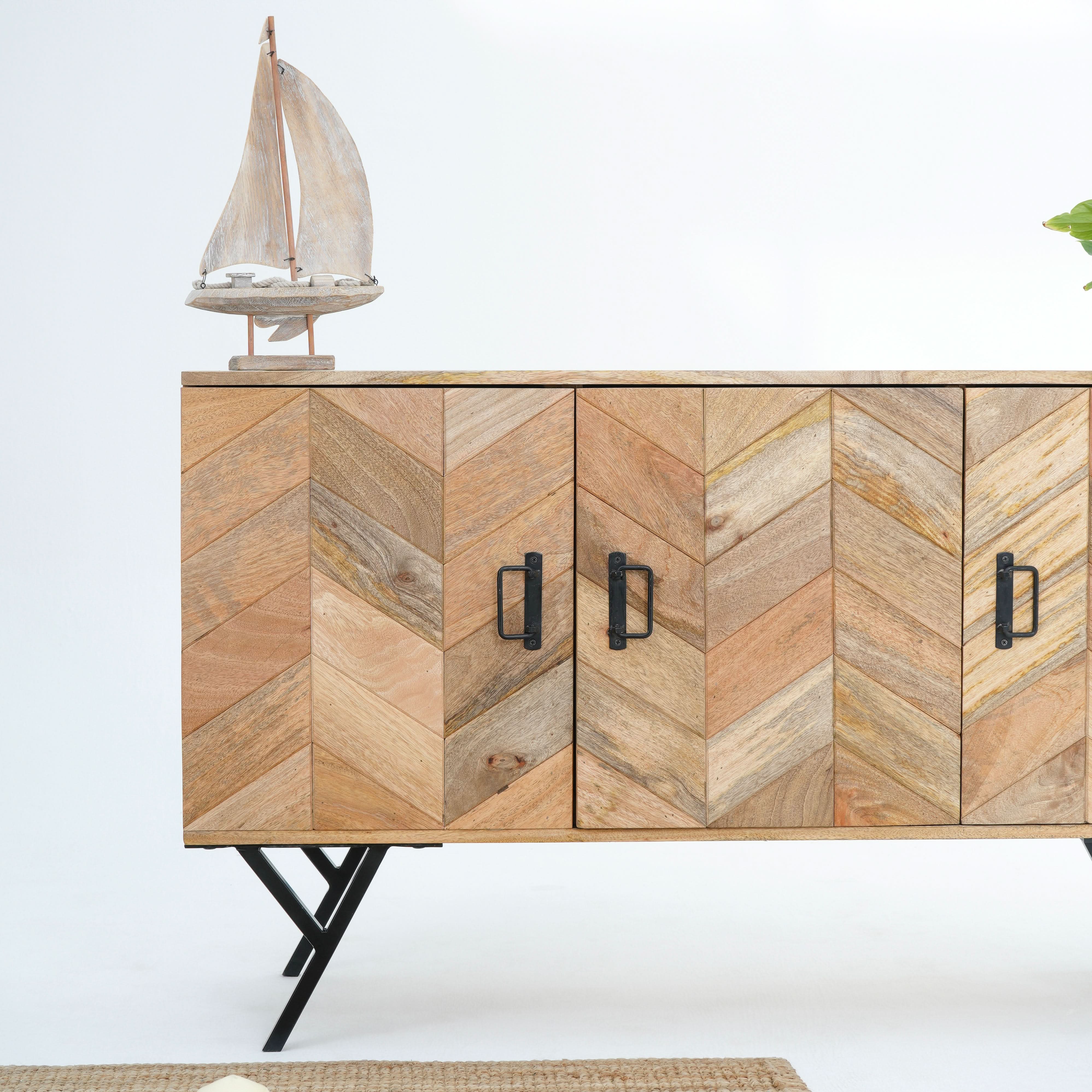 WAVERLY THREE DOOR SIDEBOARD - Art and craft furniture