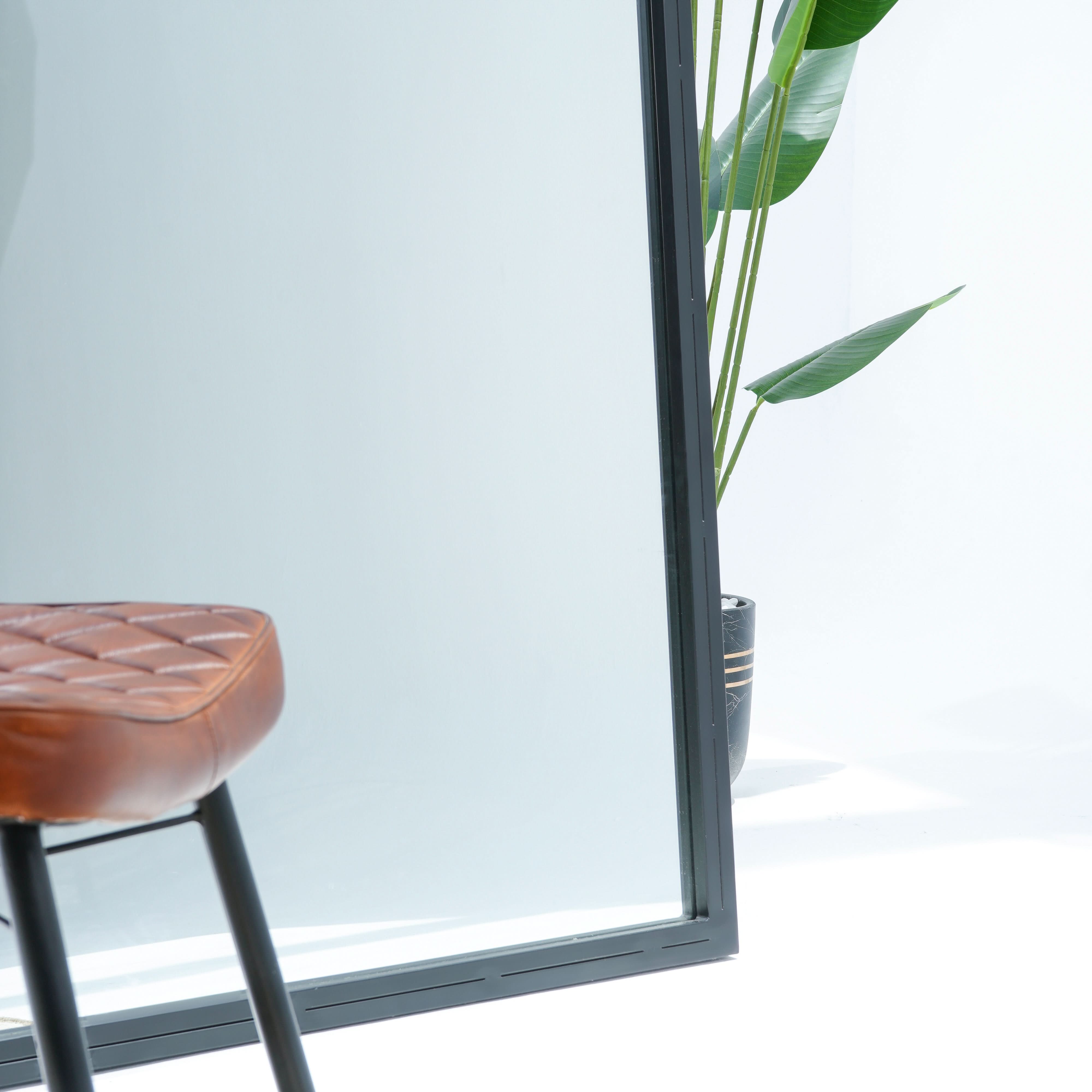 GRANDEUR BLACK METAL MIRROR FRAME - Art and craft furniture