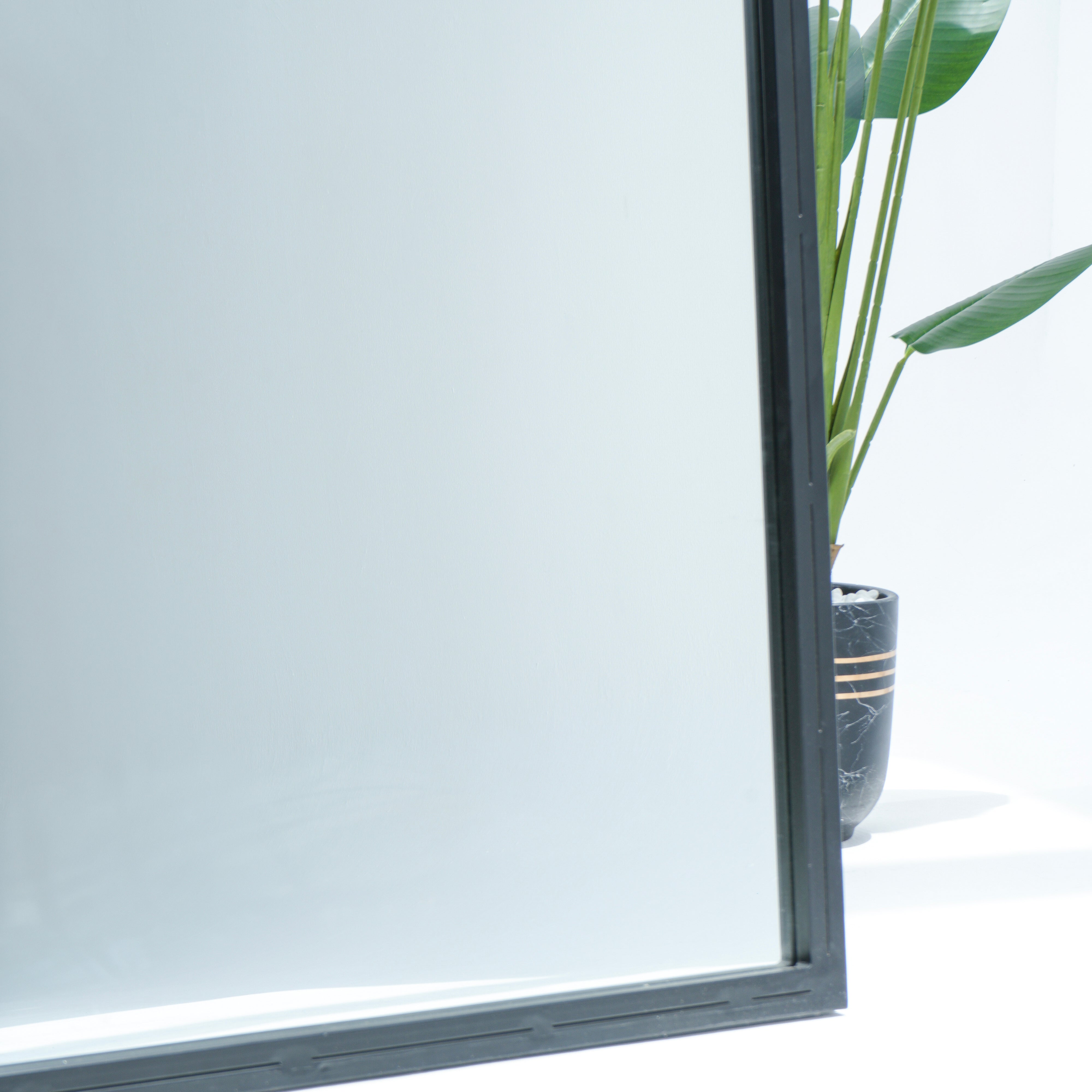 Grandeur Black Metal Mirror Frame