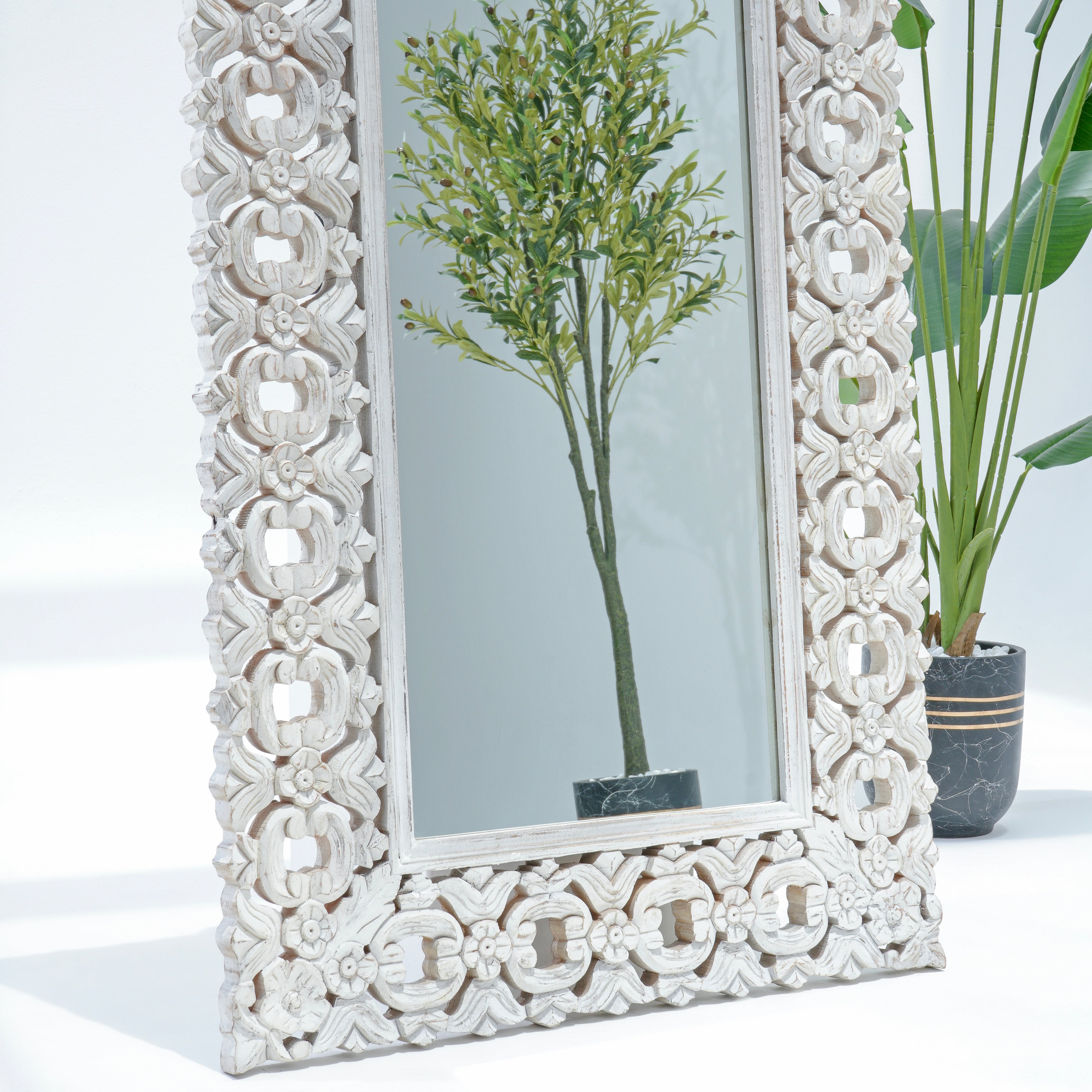 BUENOS AIRES ALLURE CARVED MIRROR FRAME
