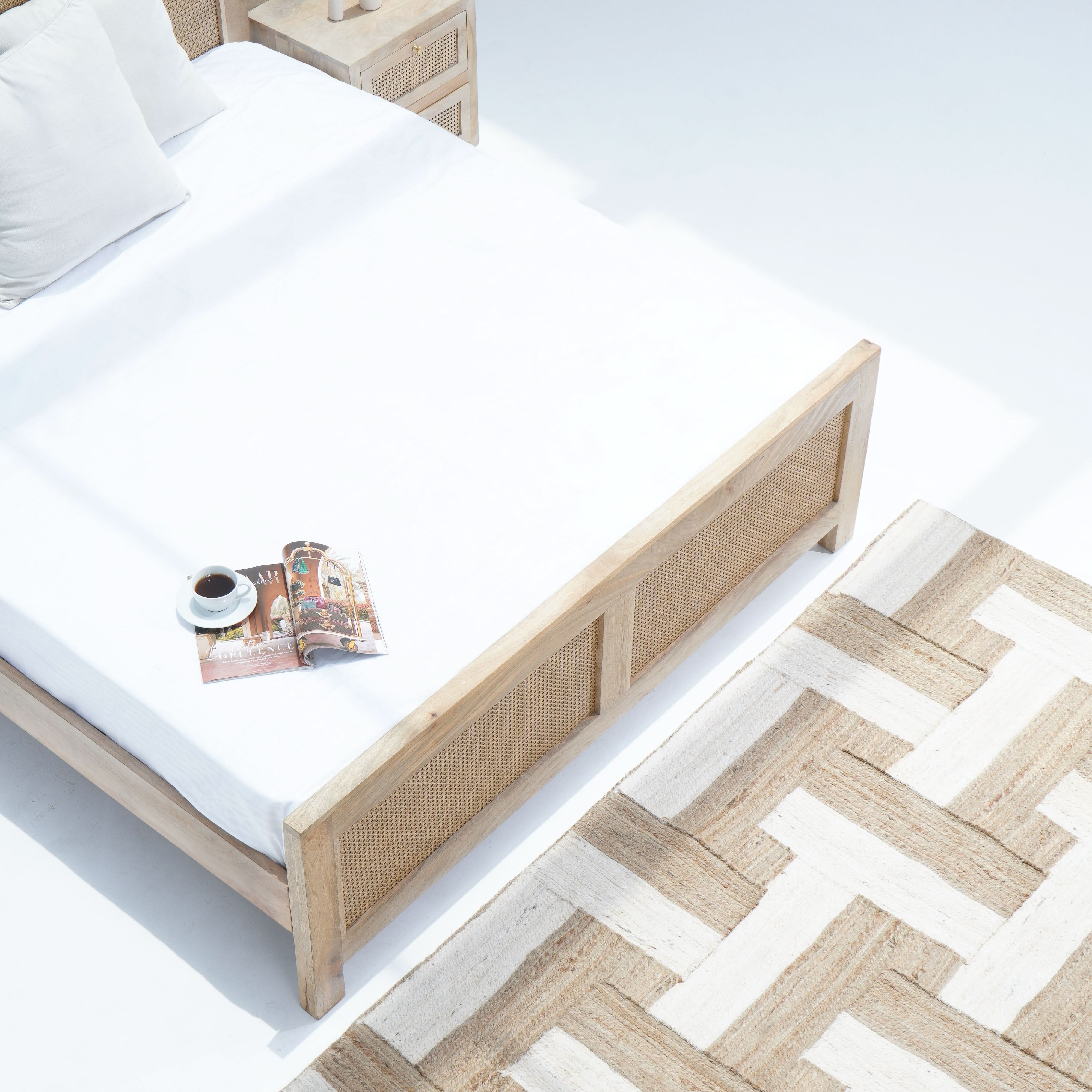 CANOVIA CANE FTD BED - Art and craft furniture