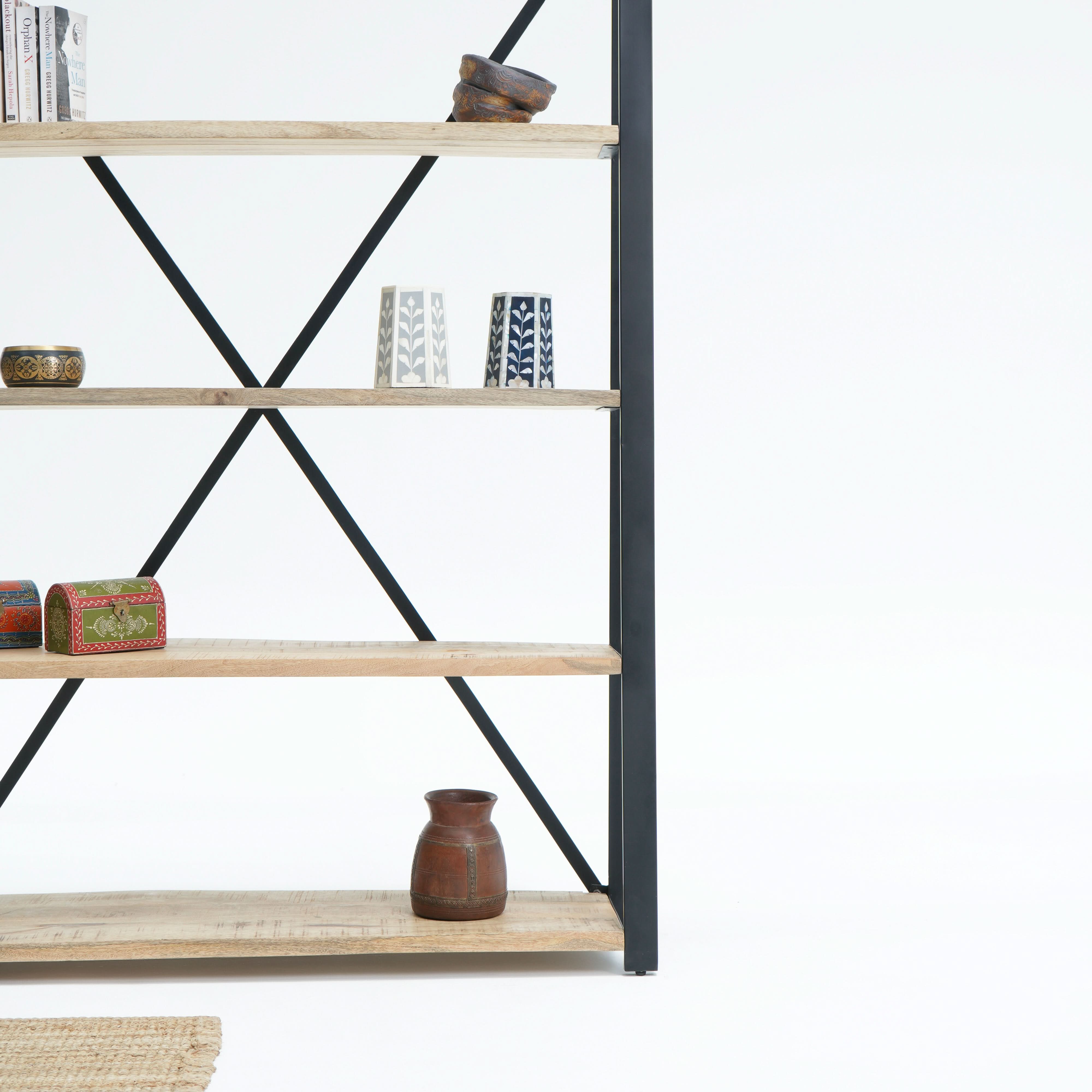 IRONIX BLACK METAL BOOKSHELF - Art and craft furniture