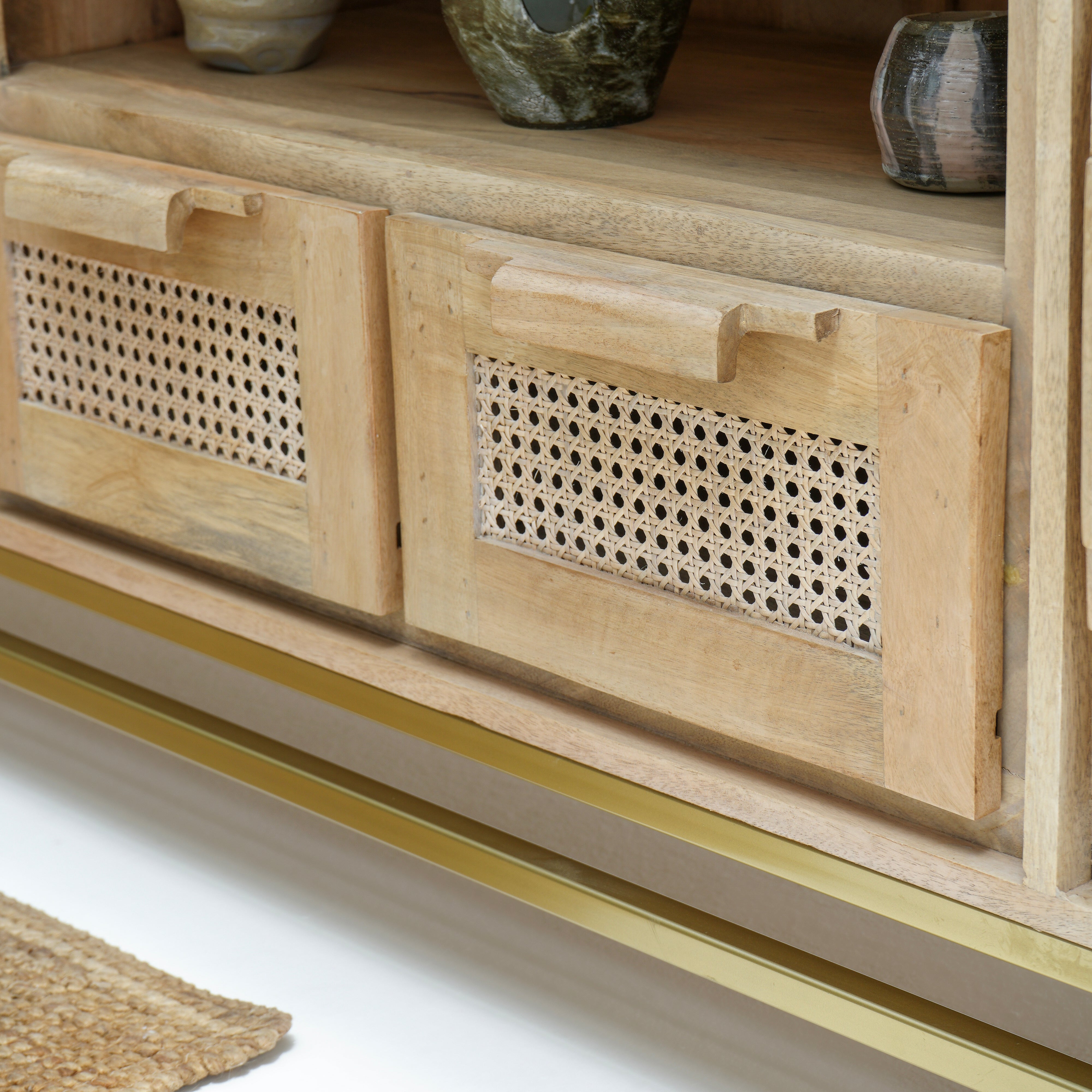 Rome Rattan Tv stand