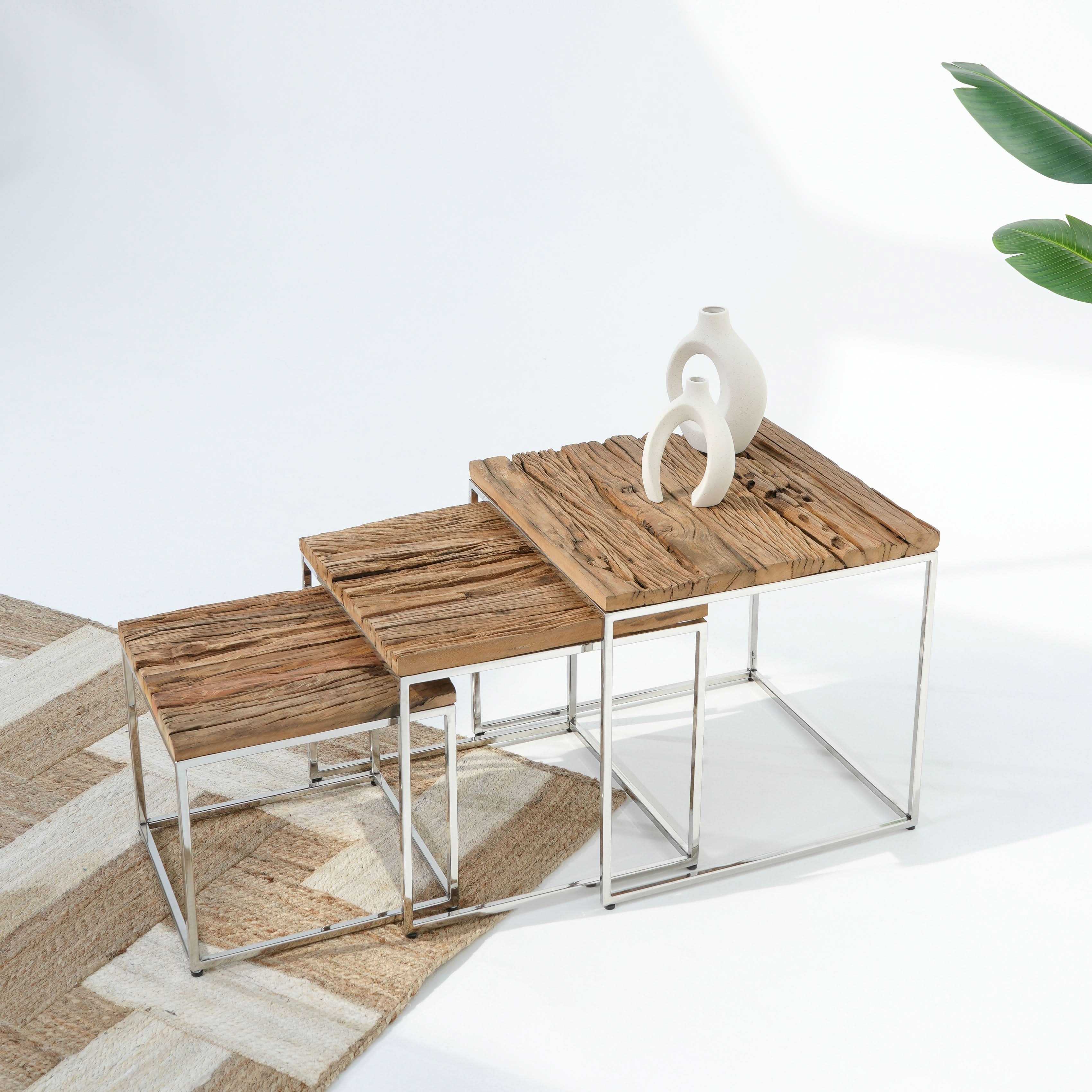 THE SERENE SET OF THREE NESTING TABLE - Art and craft furniture