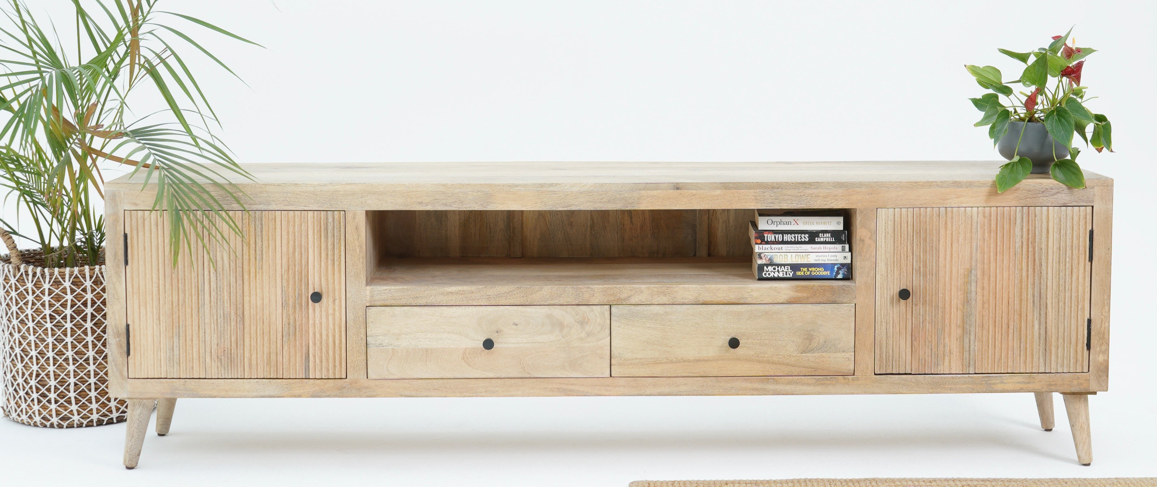 Berlin Linning tv stand