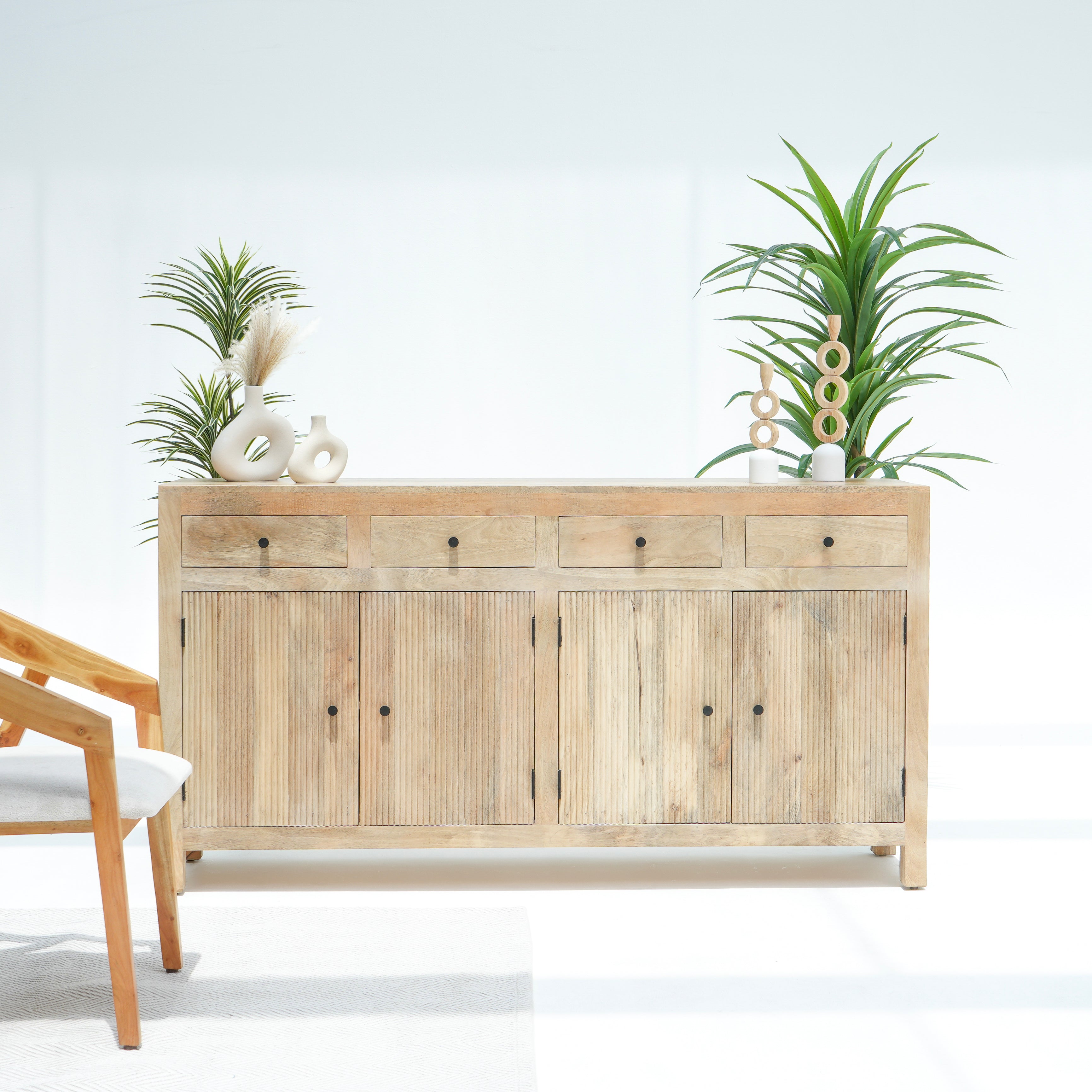 Luwin lining four door & drawer sideboard