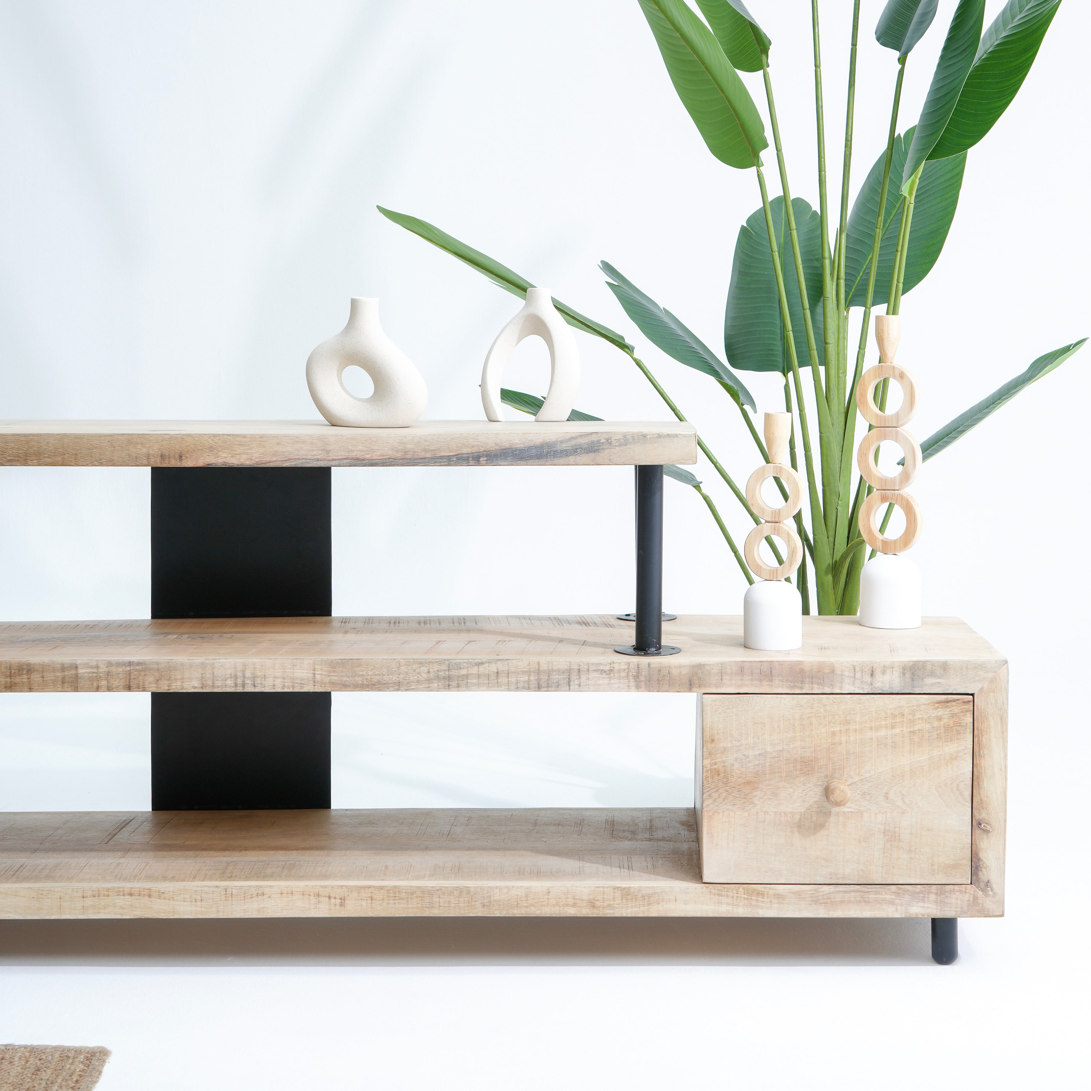Bern Z Tv stand