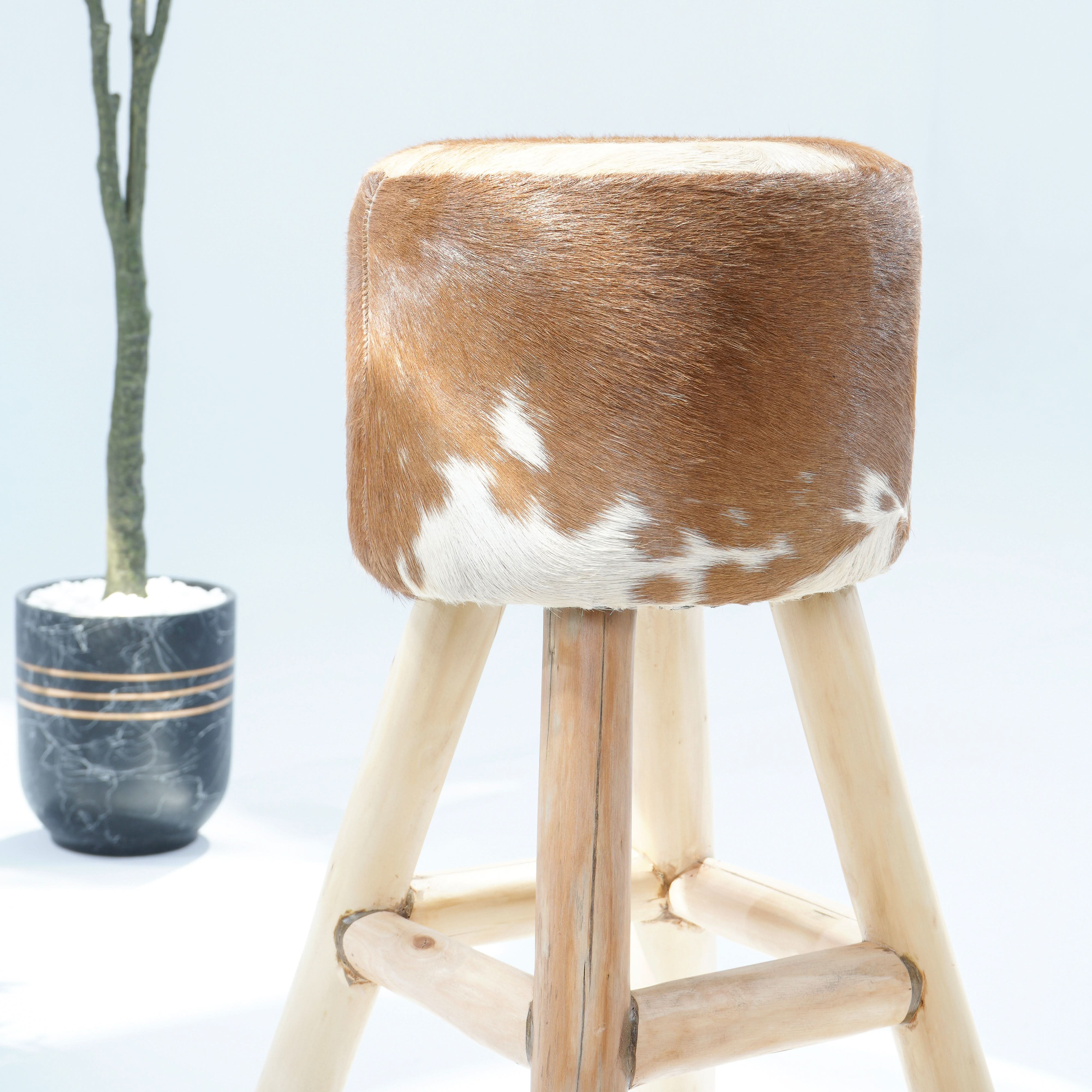 WOODEN LEATHER BAR STOOL - Art and craft furniture