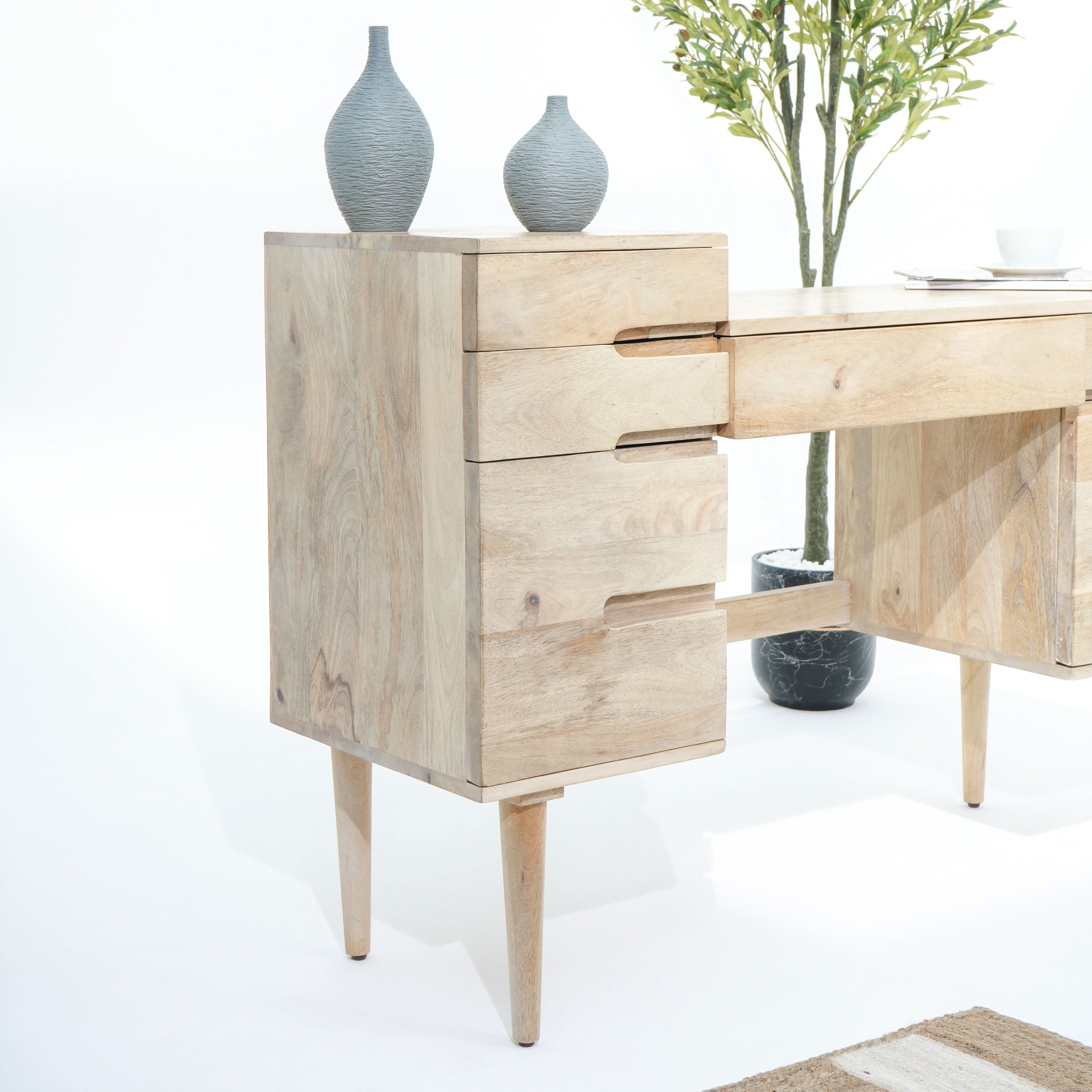 NEXUS STUDY DESK - Art and craft furniture