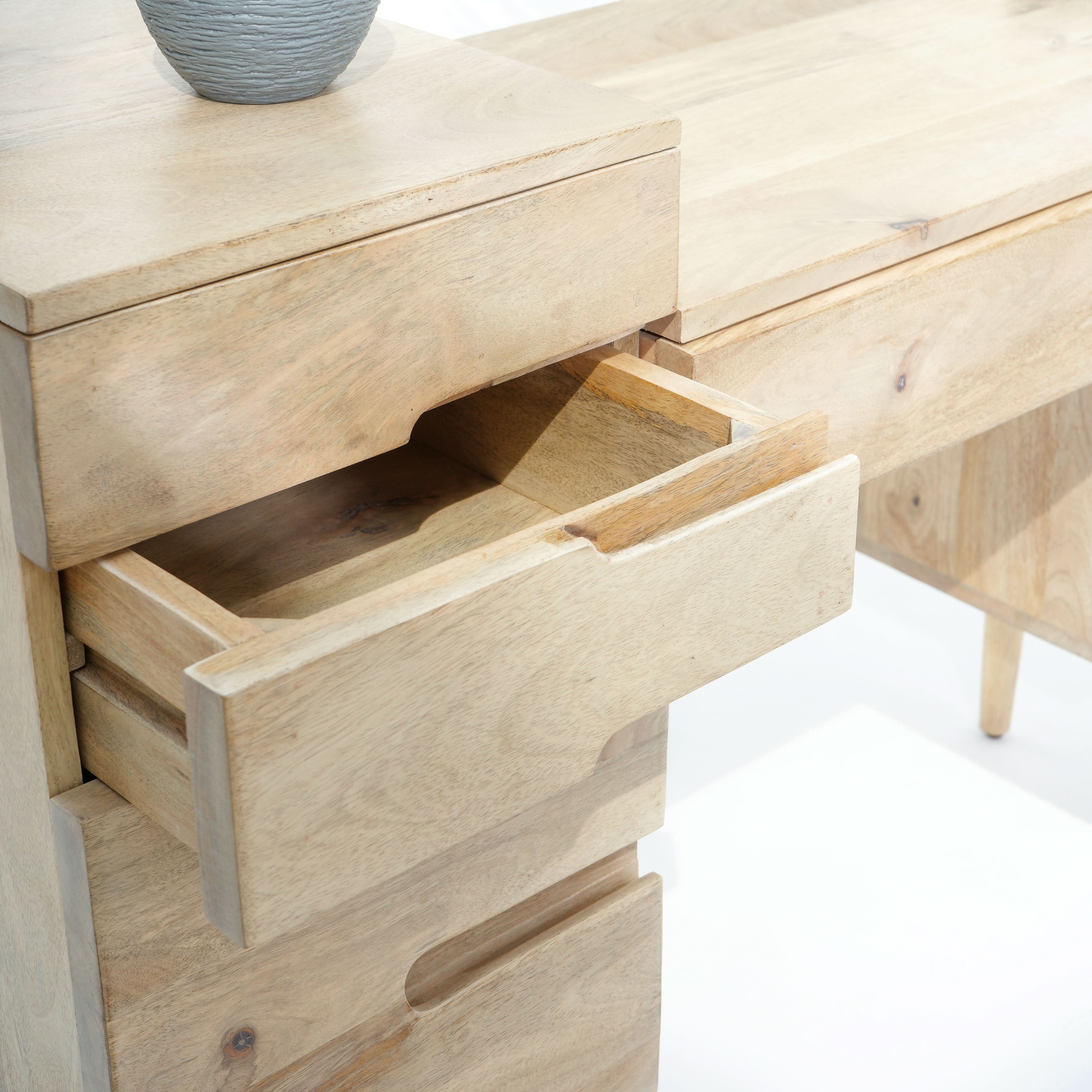 NEXUS STUDY DESK - Art and craft furniture