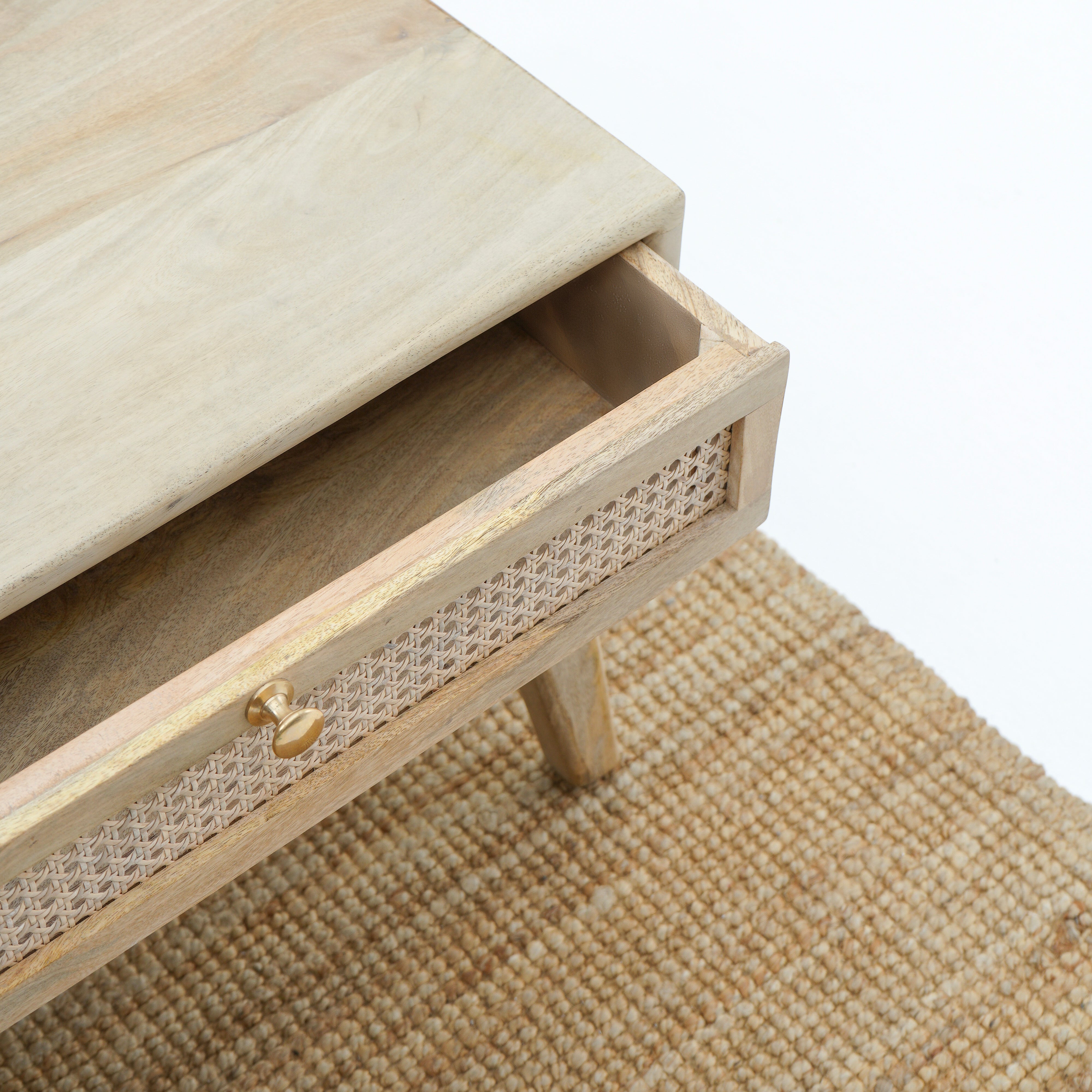 RATTAN RUSTIC SERENITY COFFEE TABLE