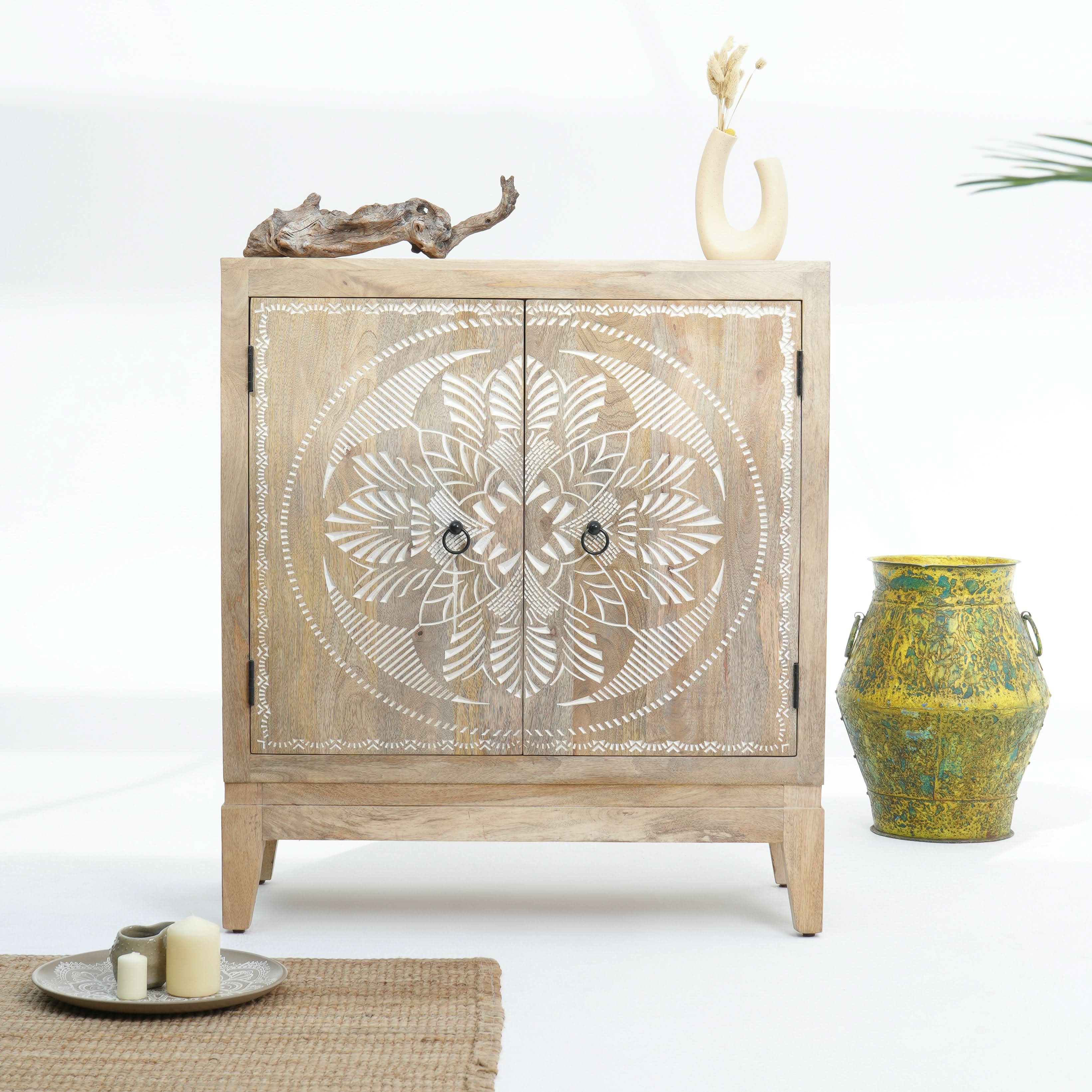 REFLECTIONS CARVED SIDEBOARD - Art and craft furniture