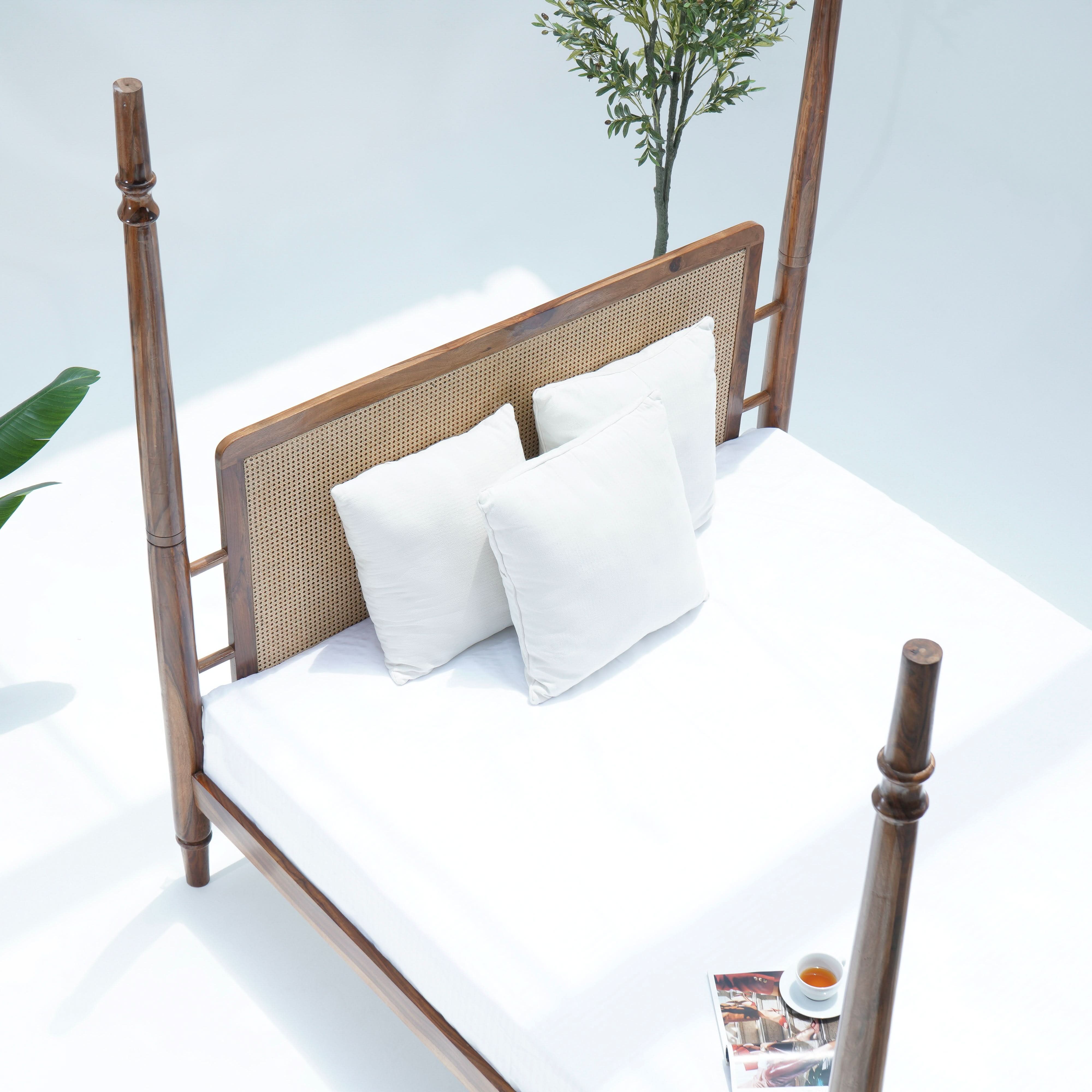 CANOVIA CANE FOUR POSTER BED - Art and craft furniture