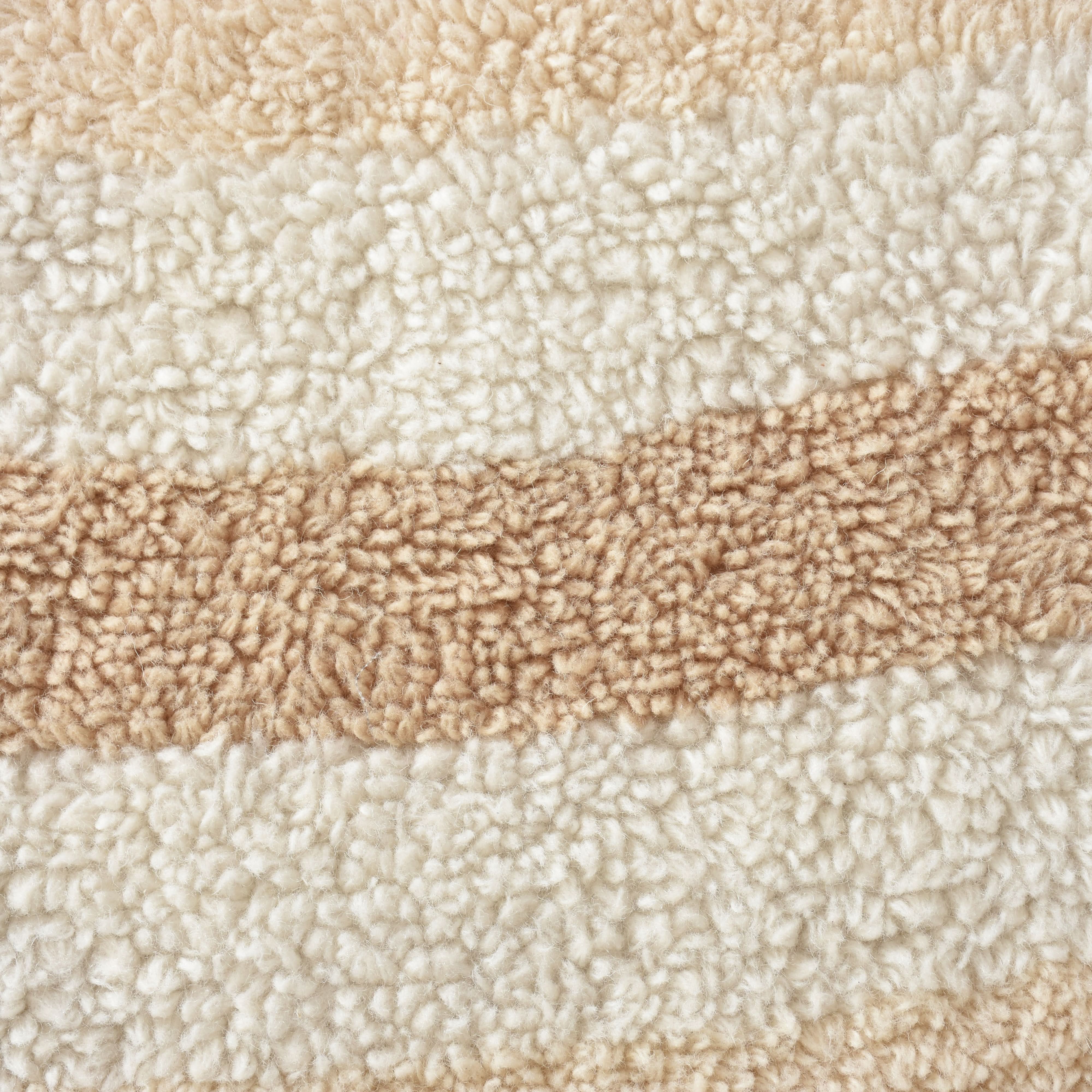 LINTON TABLE TUFTED NZ WOOL CARPET - Art and craft furniture