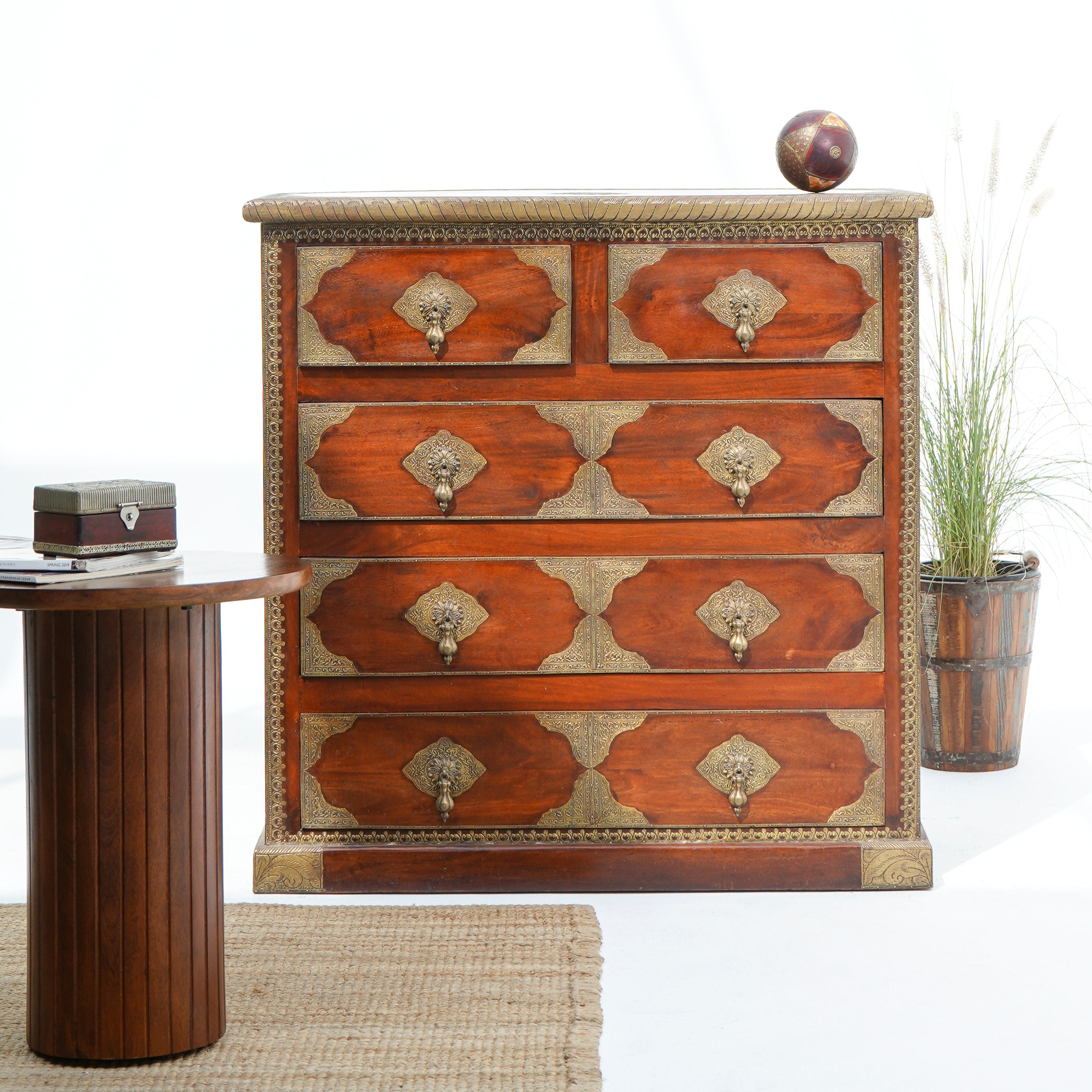 Epsom wooden brasss ftd eight drawer dresser