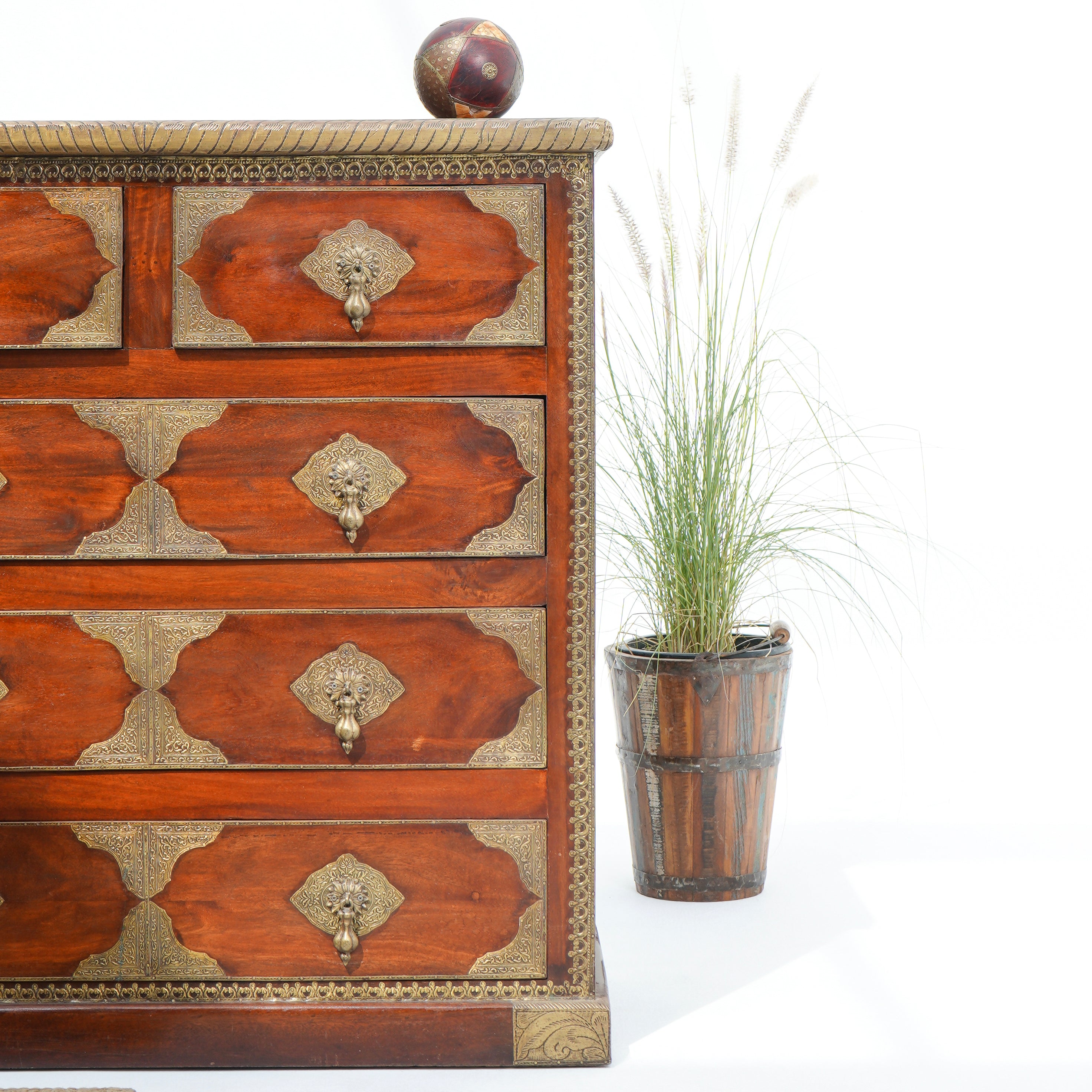 Epsom wooden brasss ftd eight drawer dresser