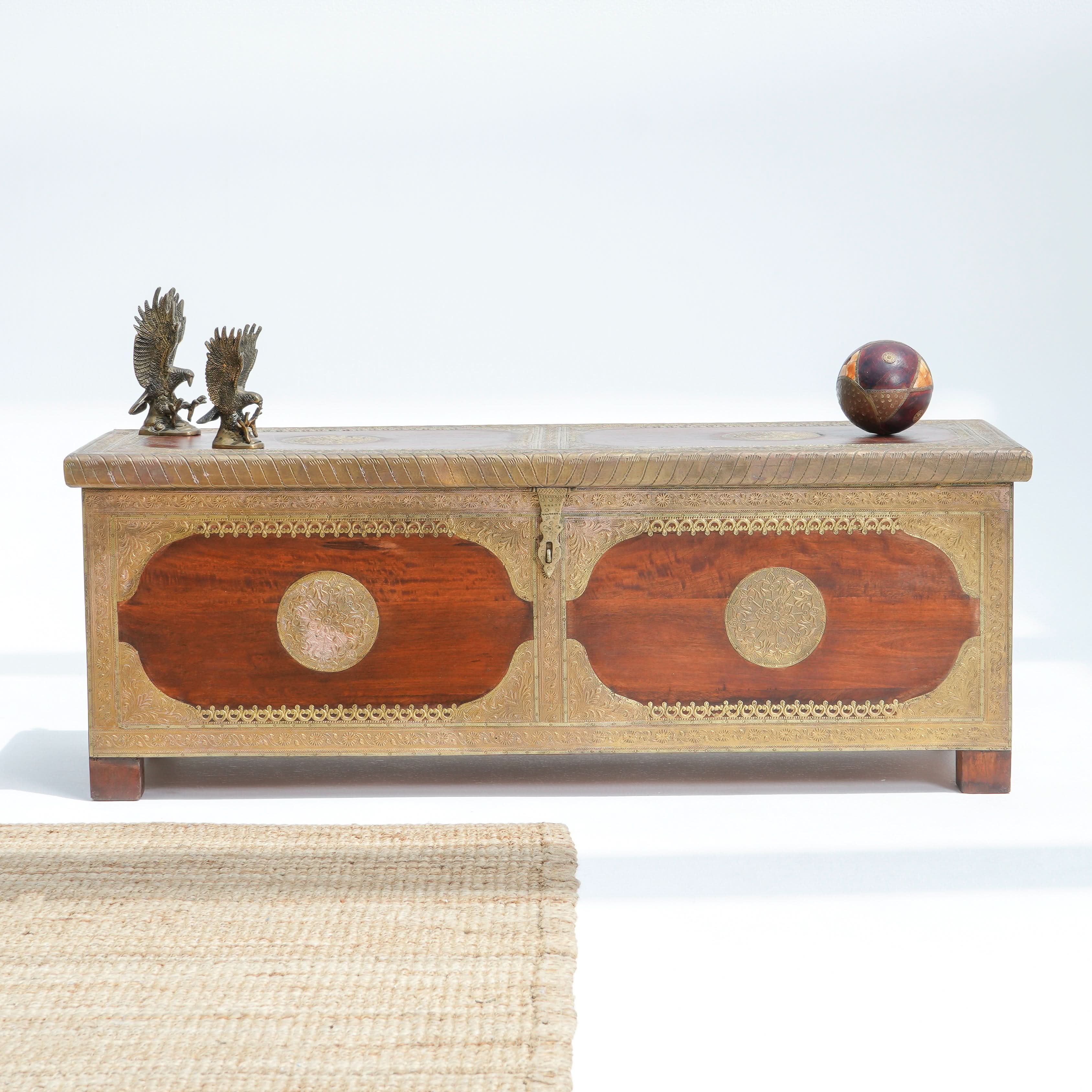RICHMOND BRASS FTD BOX - Art and craft furniture