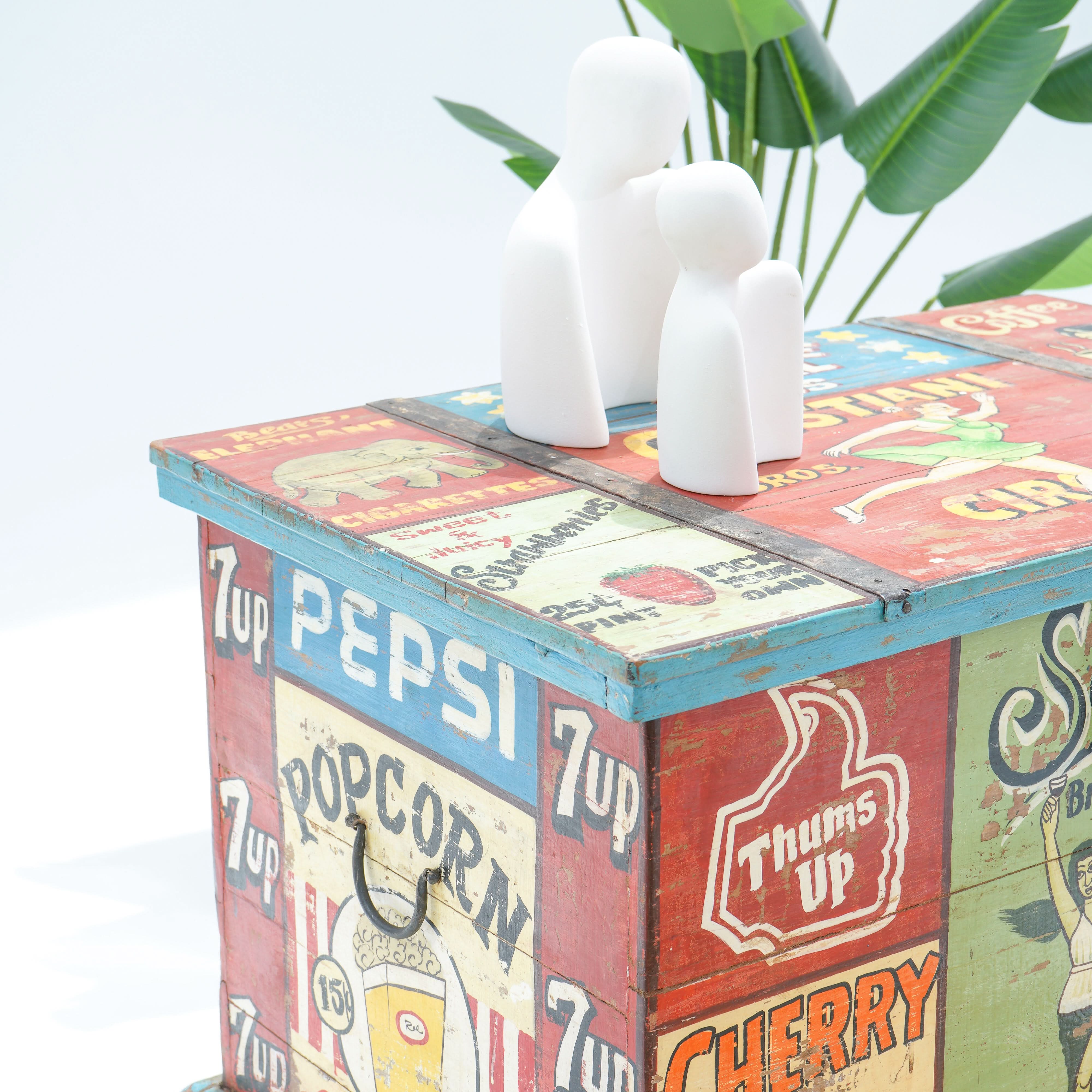 WOODEN PAINTING BOX - Art and craft furniture