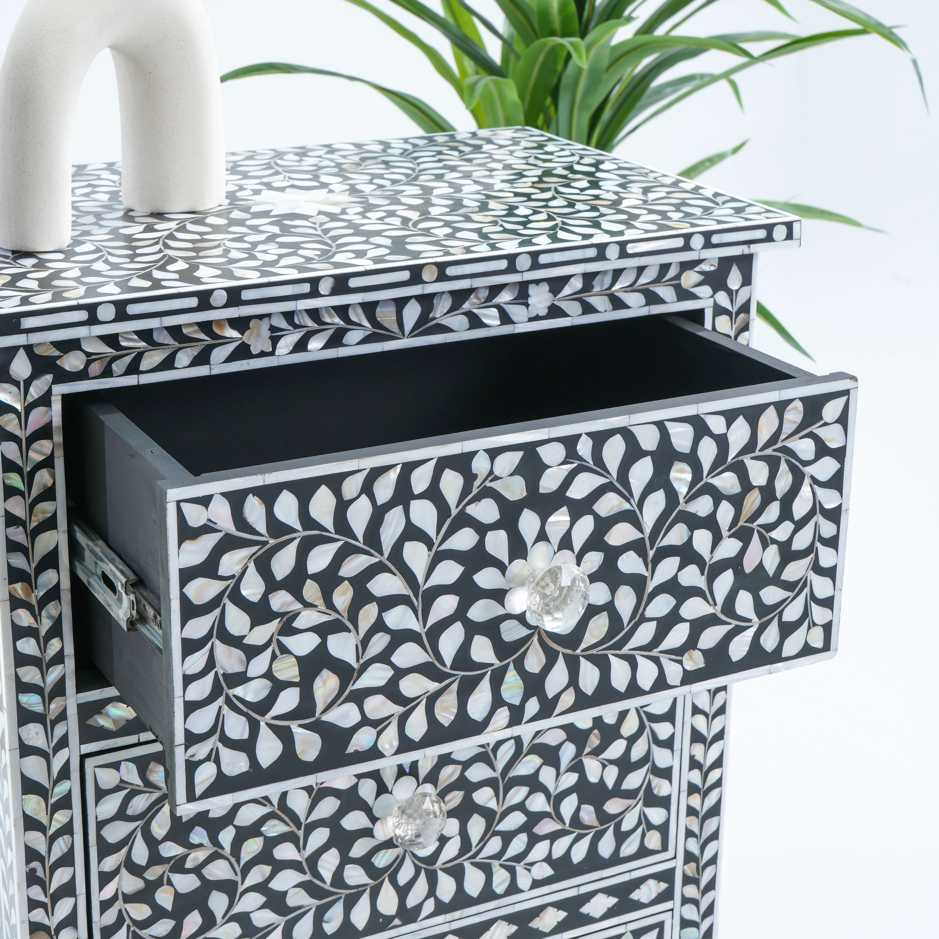 OCEAN-WHITE MOTHER OF PEARL SINGLE DRAWCHEST - Art and craft furniture