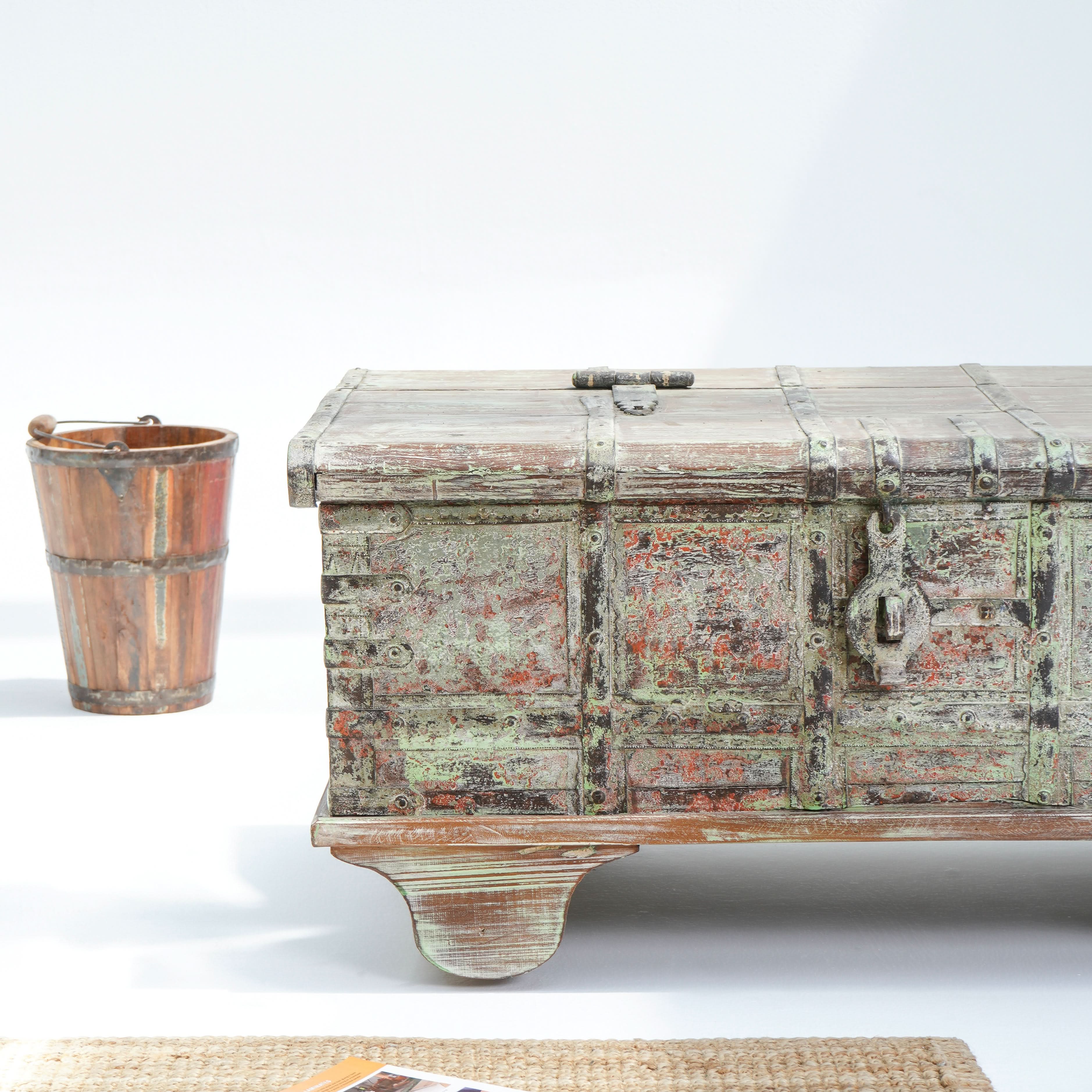 ANTIQUE WHEEL PITARA BOX - Art and craft furniture