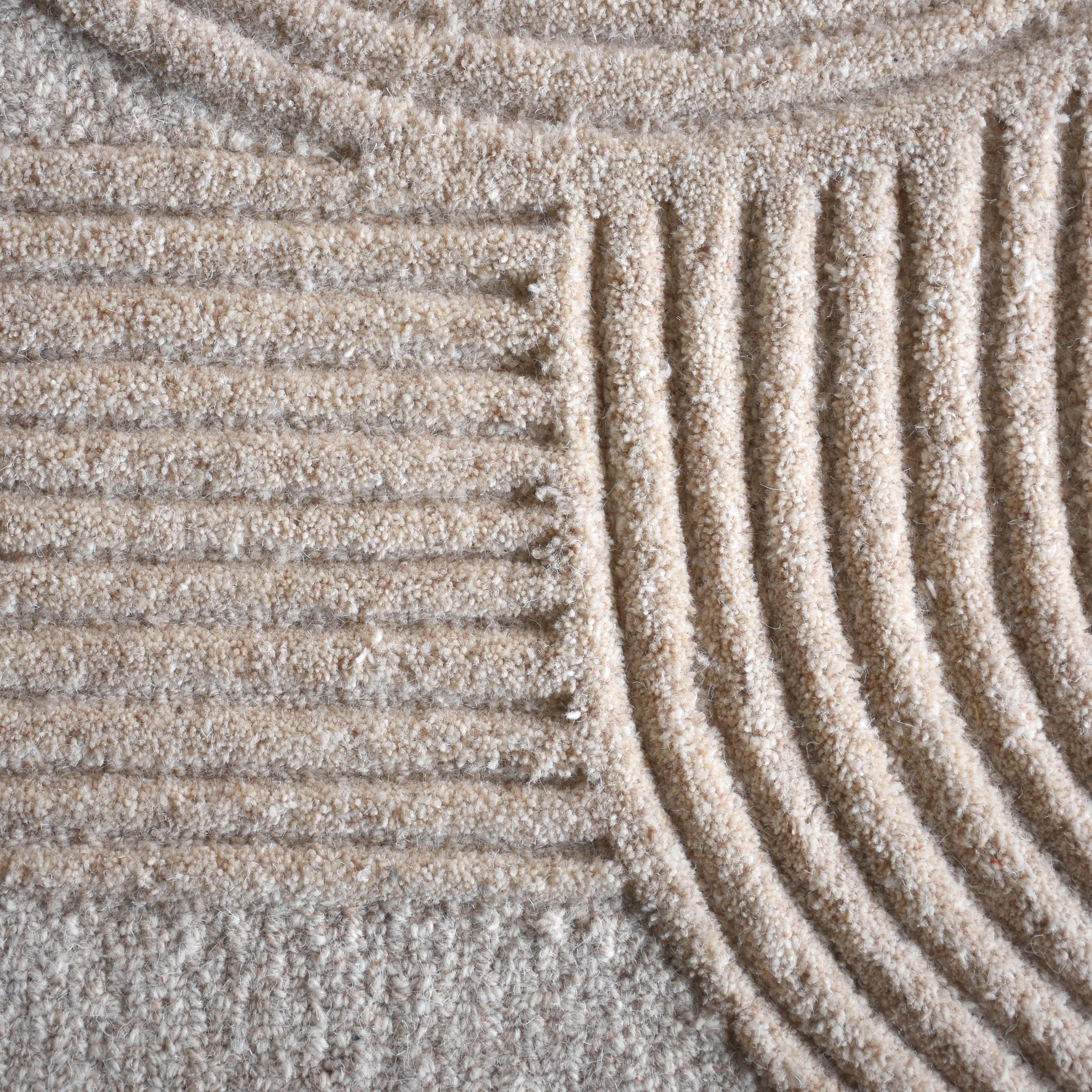 VERNOON HAND TUFTED WOOL CARPET - Art and craft furniture