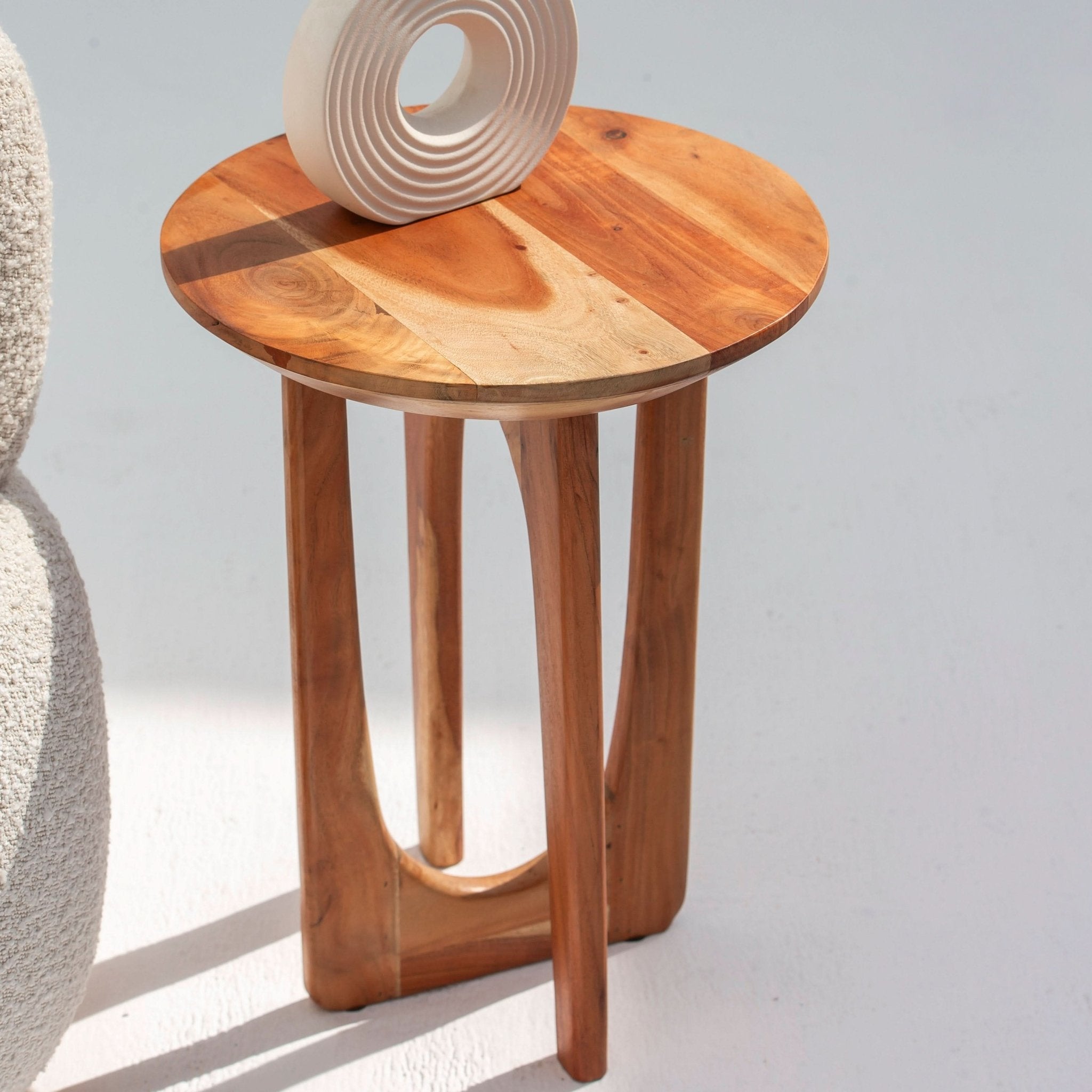 ACACIA ROUND SIDE TABLE - Art and craft furniture