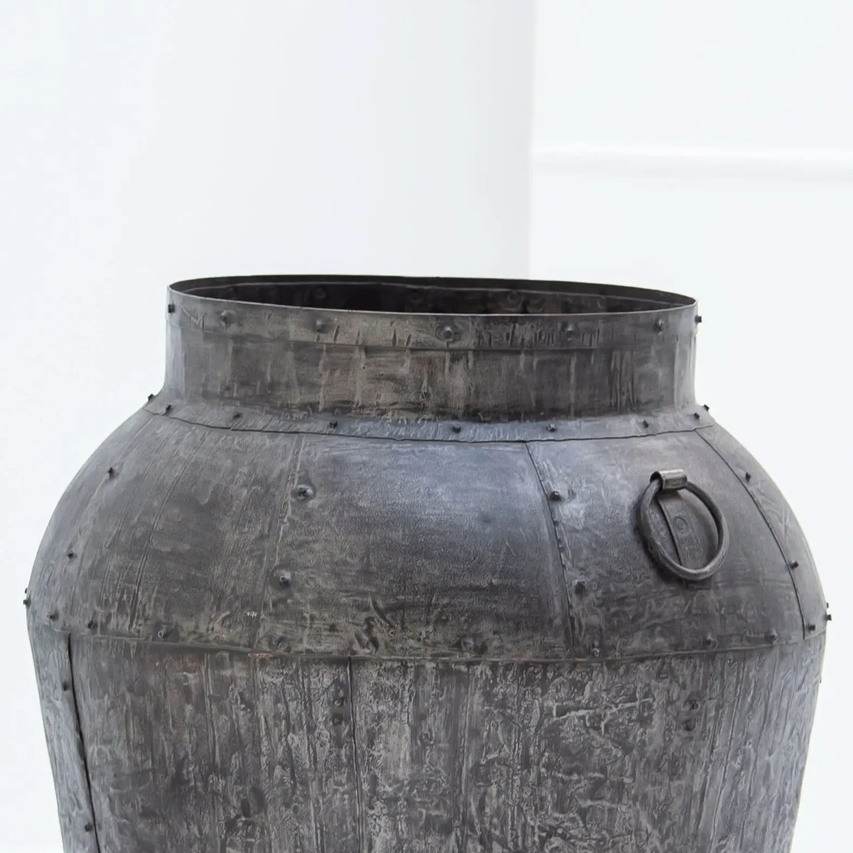 Antique Aura Pot - Art and craft furniture