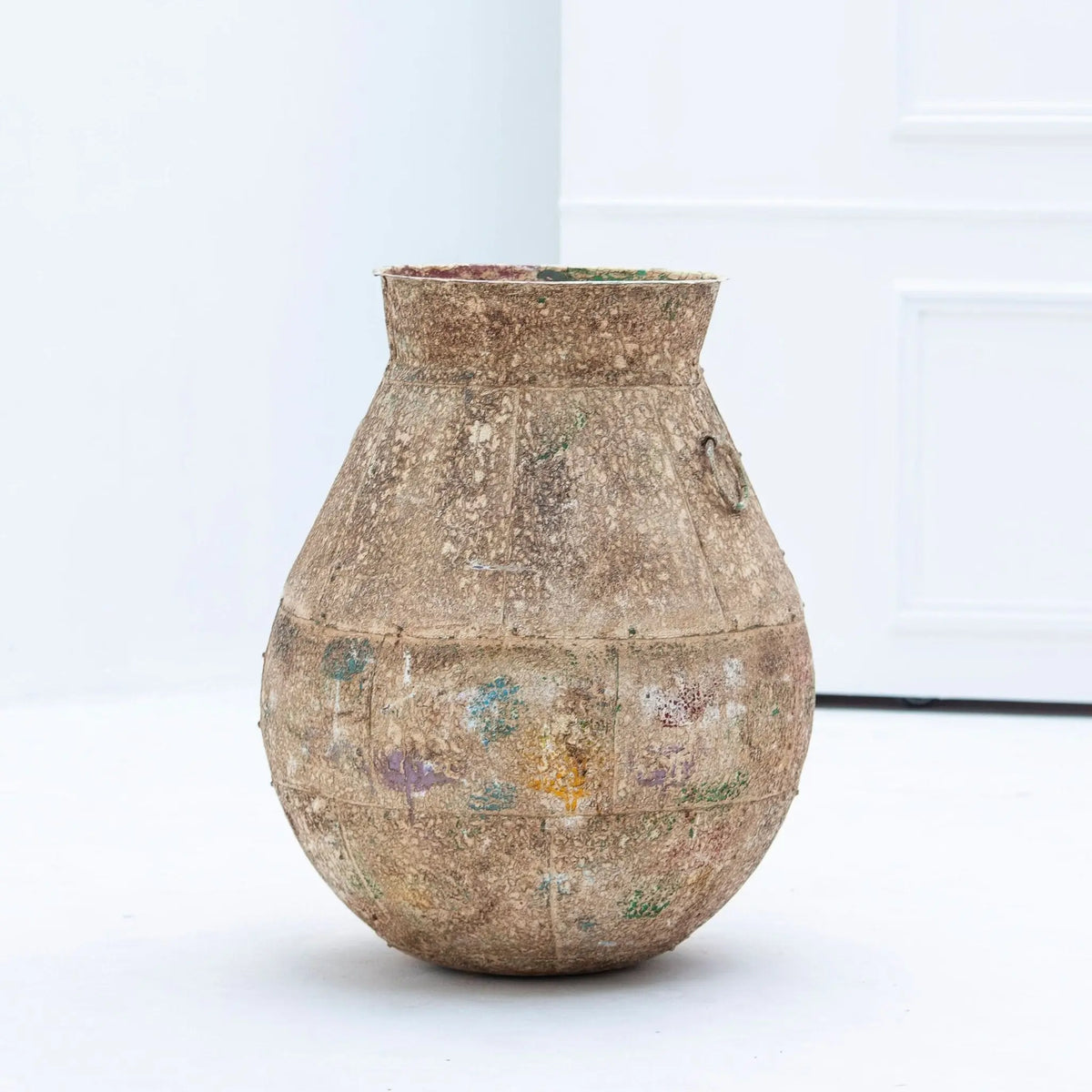 Antique Aura Pot - Art and craft furniture