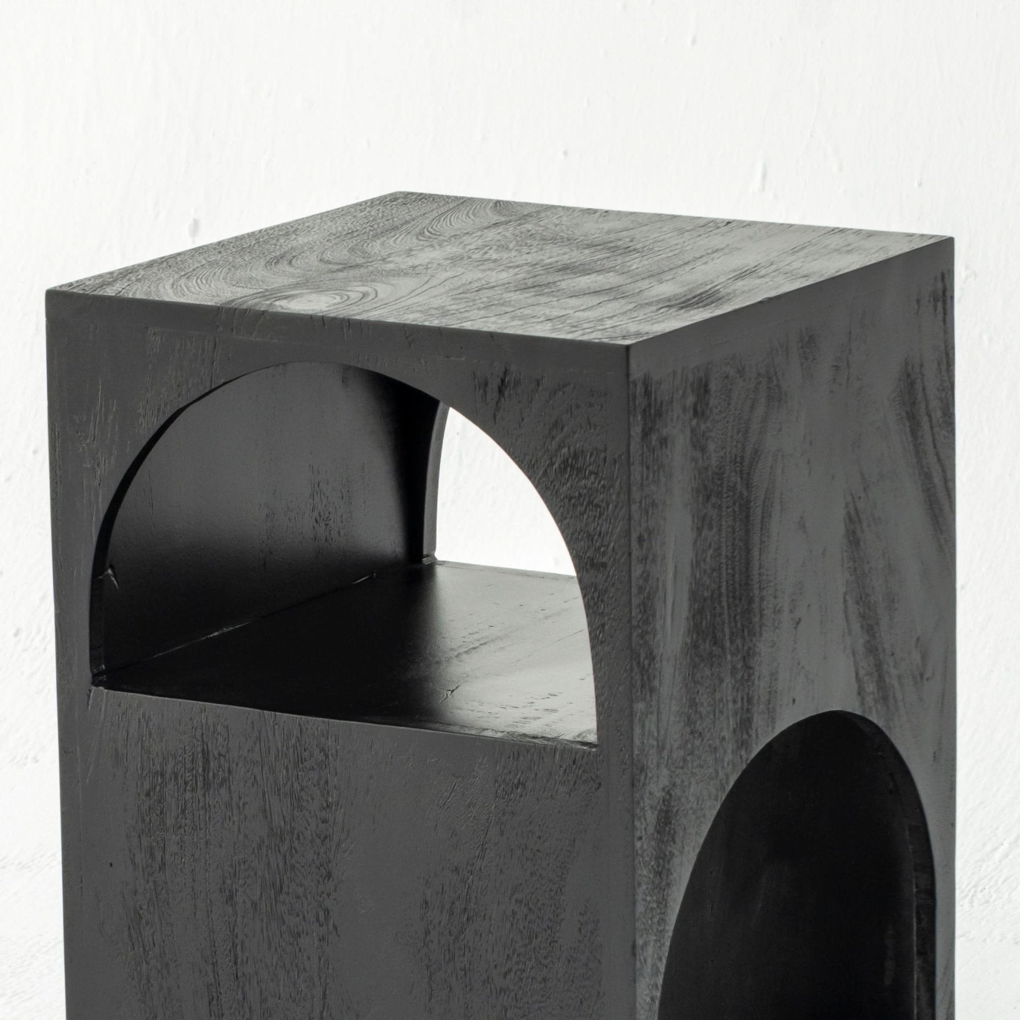 ARCH BLACK SIDE TABLE - Art and craft furniture