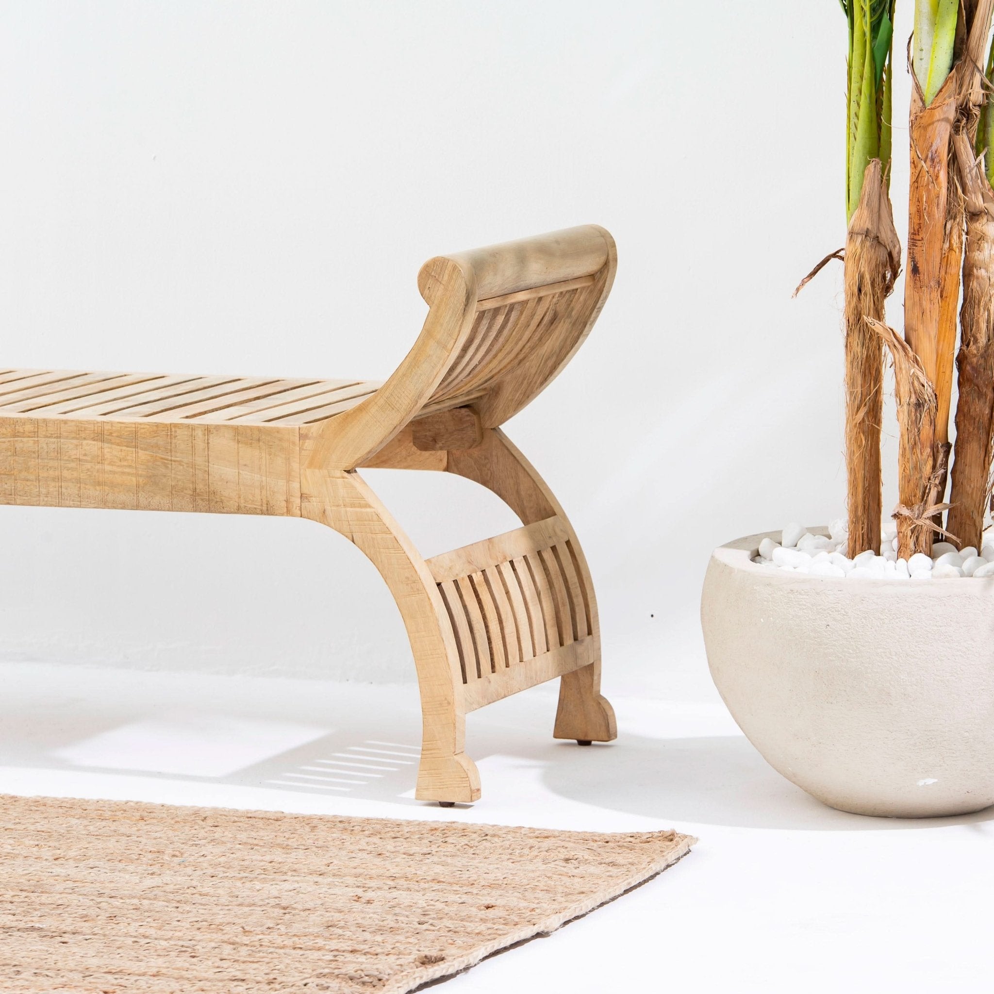 ARCO CURVED WOODEN PETTY BENCH - Art and craft furniture
