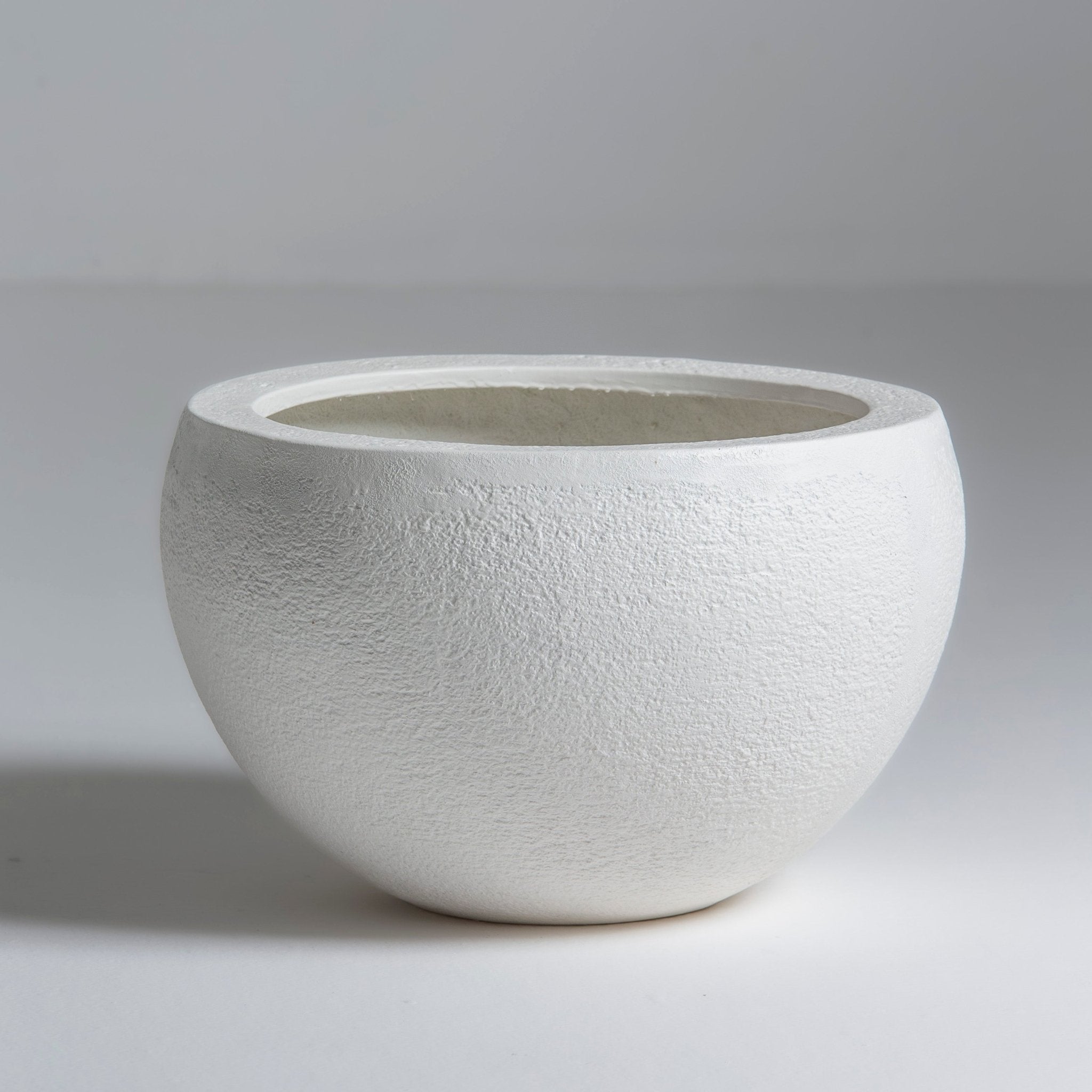 AURELIA WHITE PLANTER - Art and craft furniture