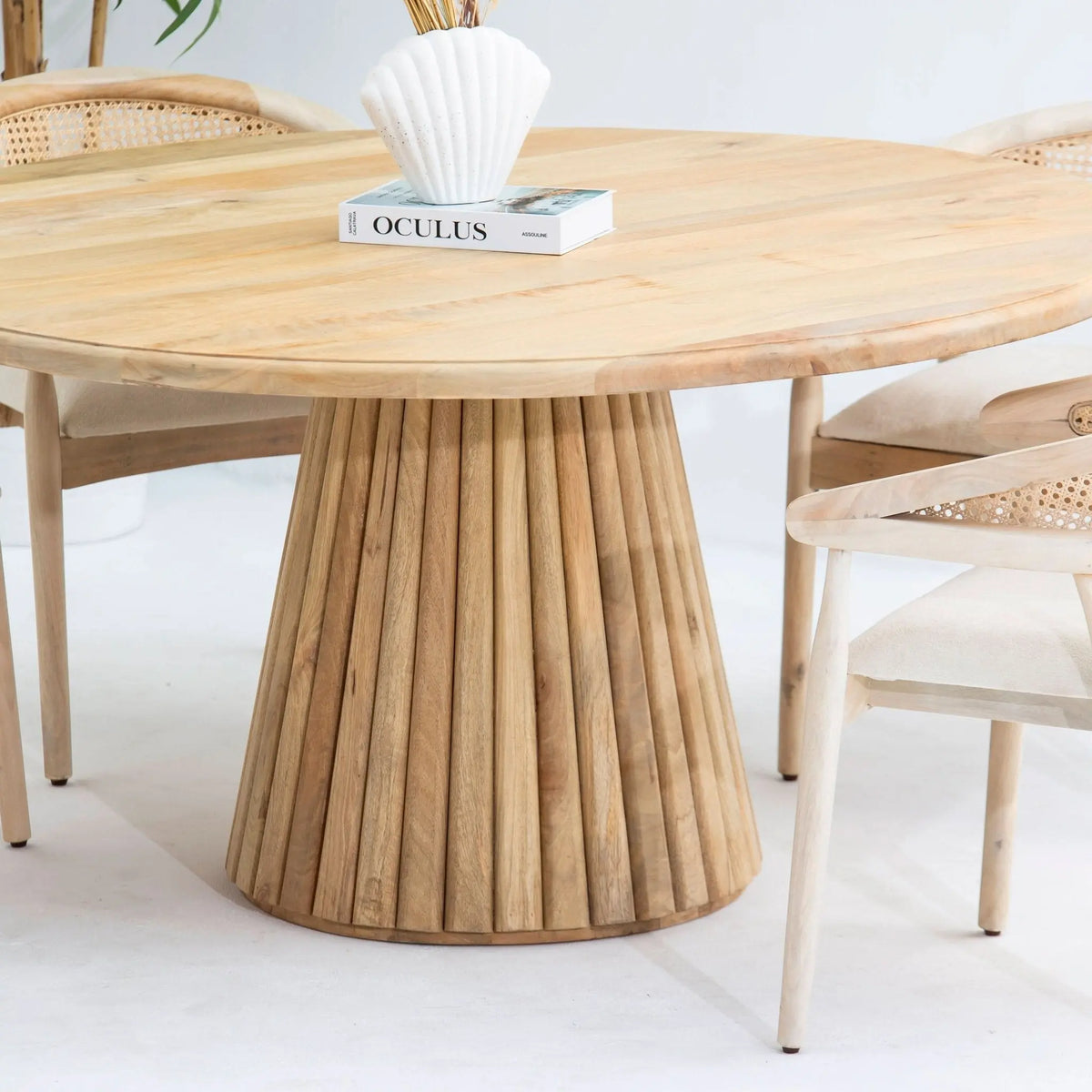 AUREVO ROUND LINING BASE DINING TABLE - Art and craft furniture