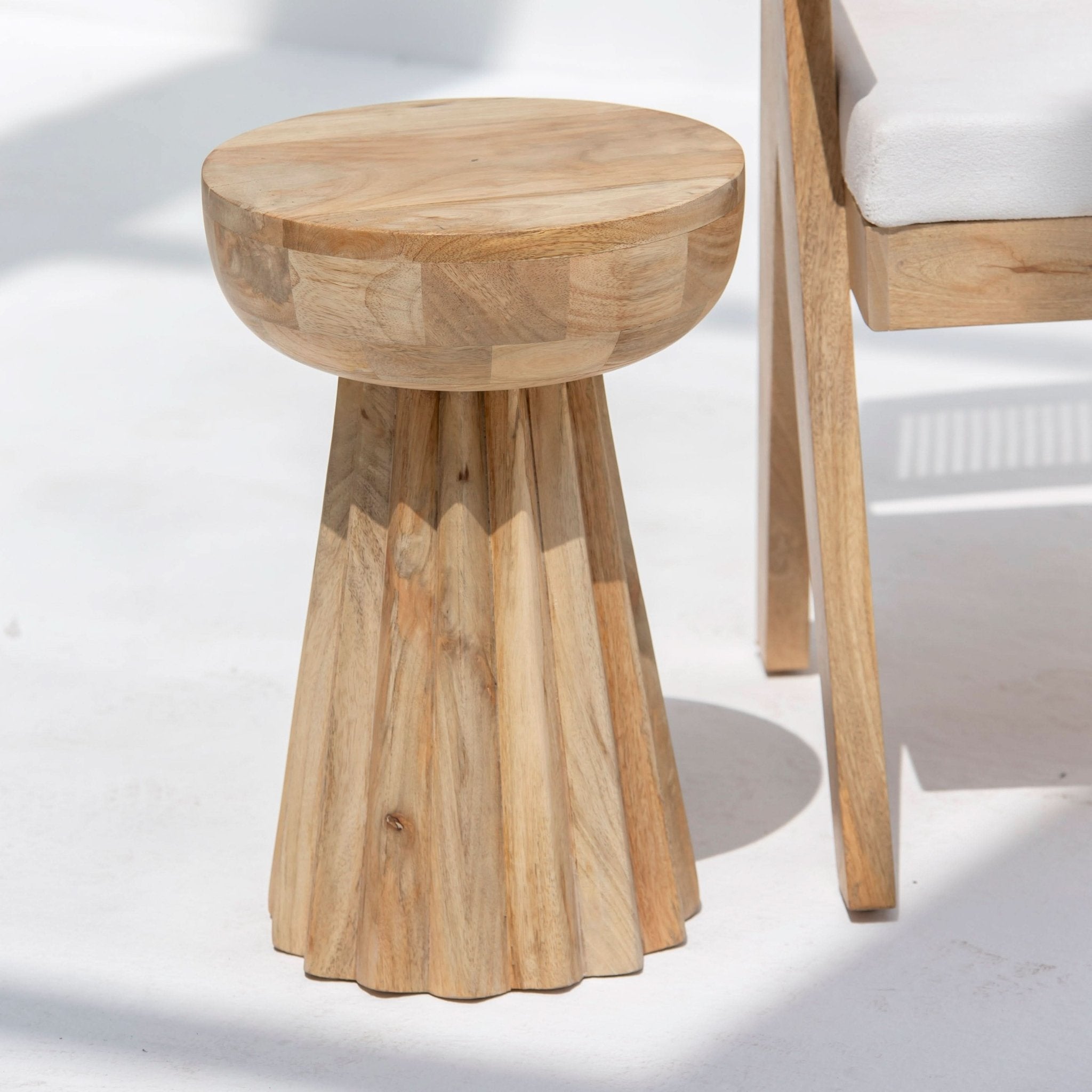 AUREVO WOODEN ROUND STOOL - Art and craft furniture