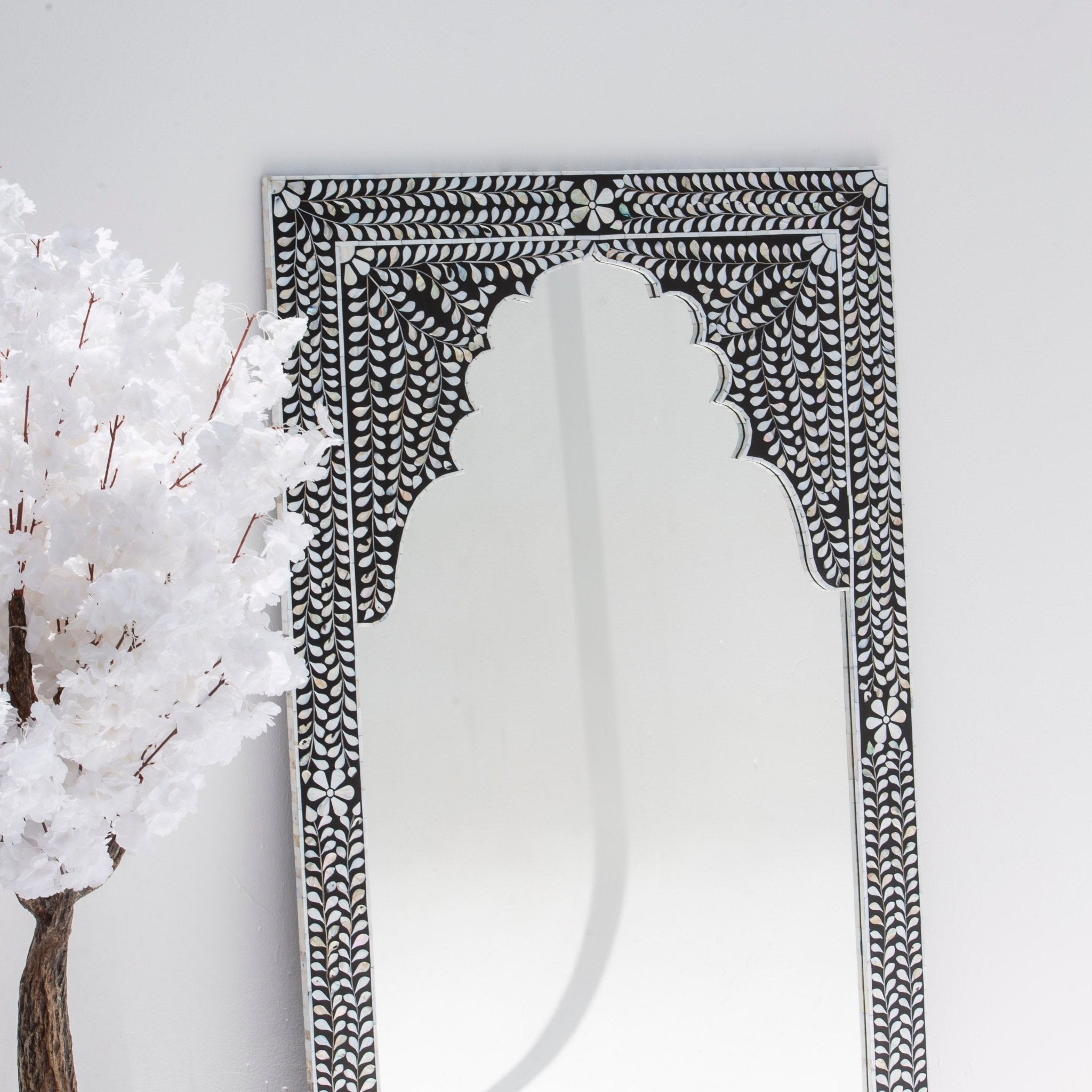 AZURE-BLACK MOTHER OF PEARL MIRROR FRAME - Art and craft furniture