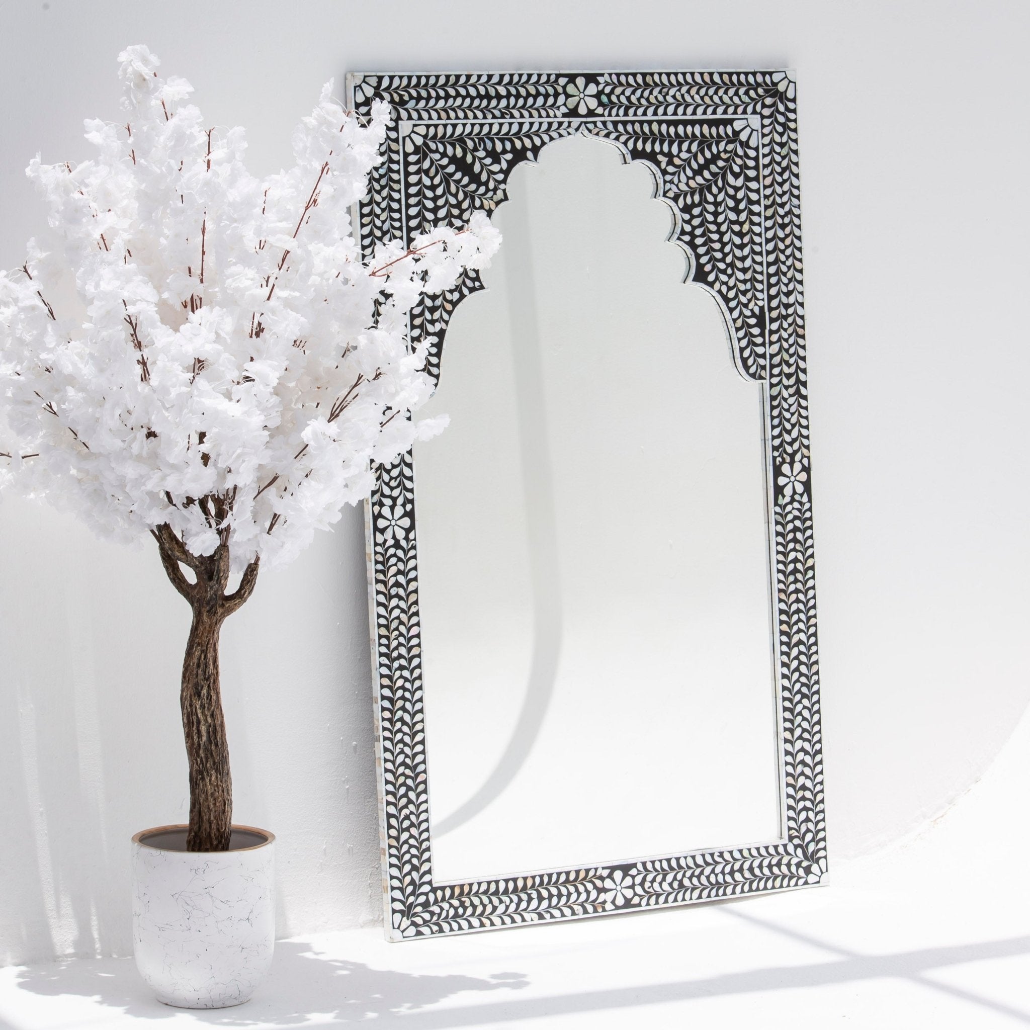 AZURE-BLACK MOTHER OF PEARL MIRROR FRAME - Art and craft furniture