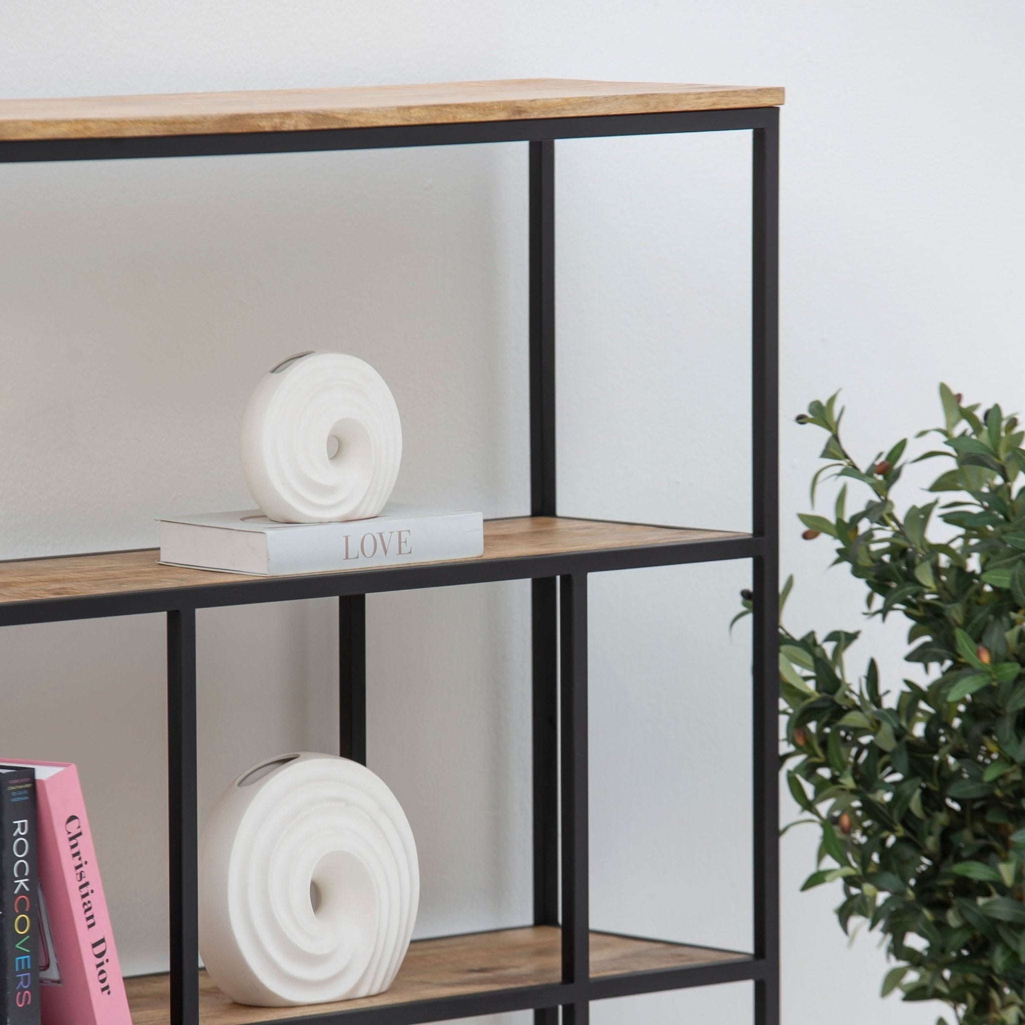 BERLIN LOFT WOODEN BOOKSHELF - Art and craft furniture
