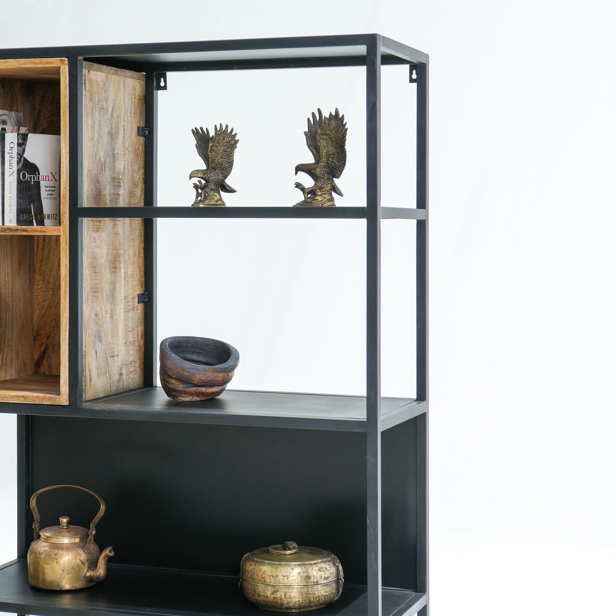 BERLIN LOFT WOODEN BOOKSHELF - Art and craft furniture