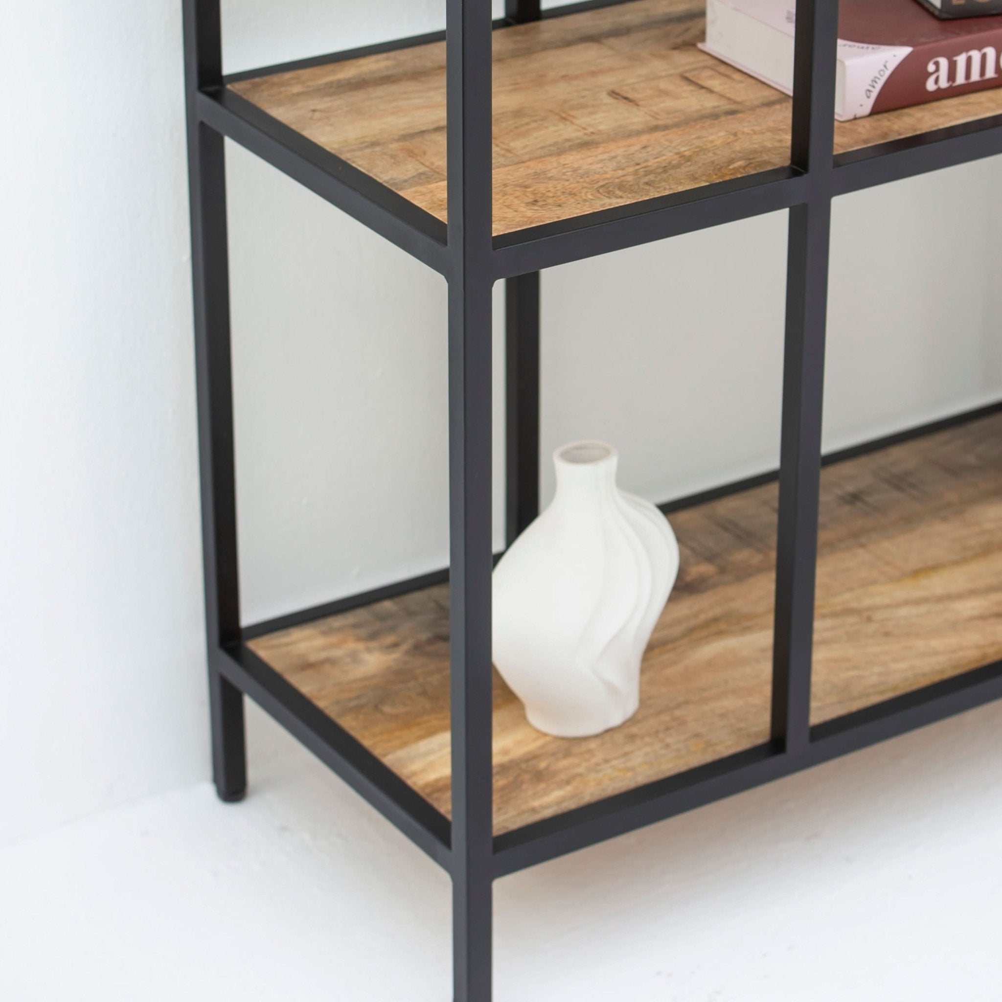 BERLIN LOFT WOODEN BOOKSHELF - Art and craft furniture