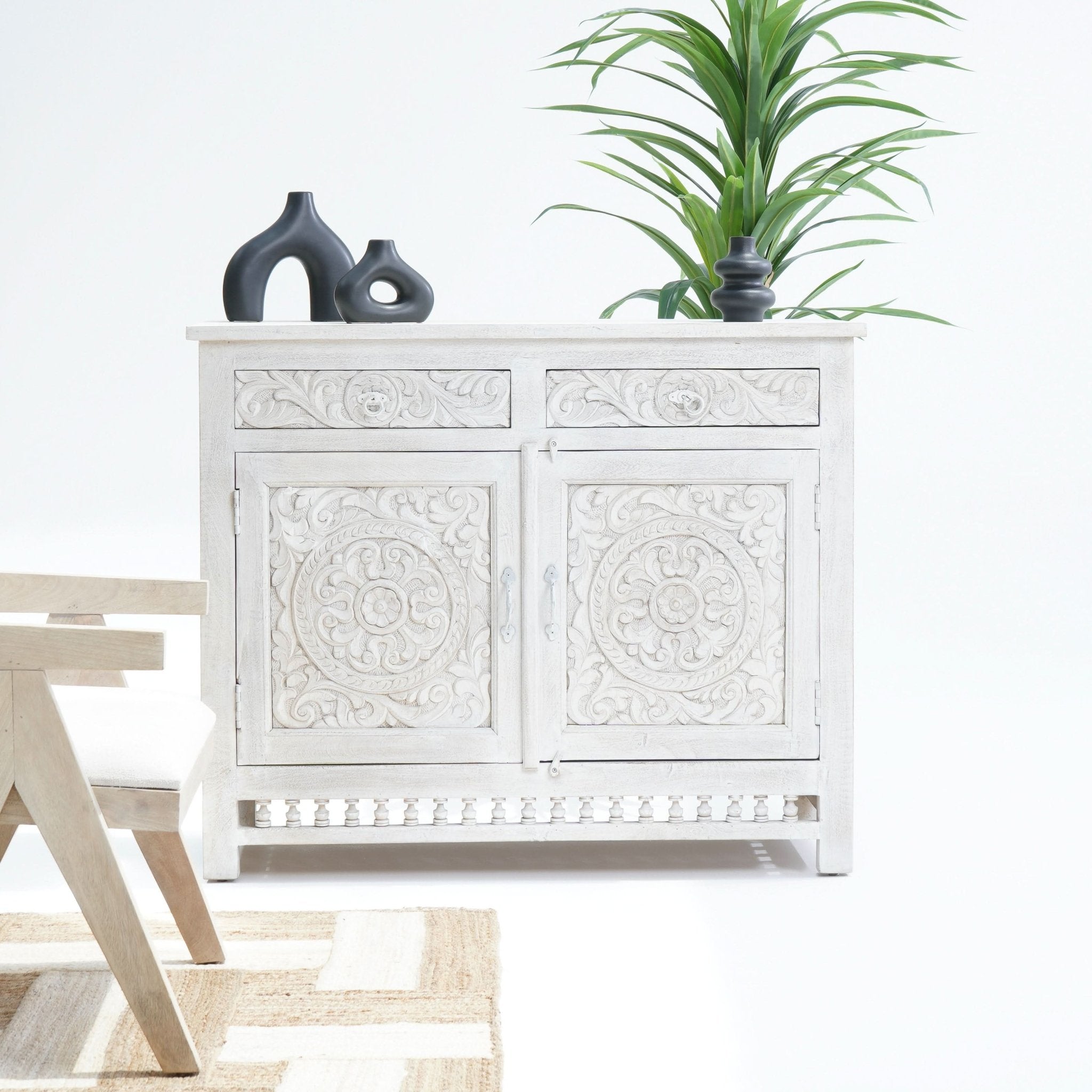 BLEND CARVED SIDEBOARD - Art and craft furniture