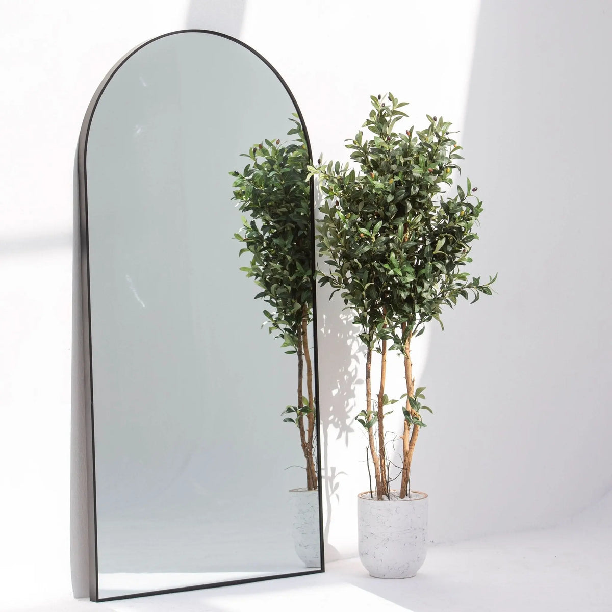 Byron Round Top Frame Mirror - Art and craft furniture