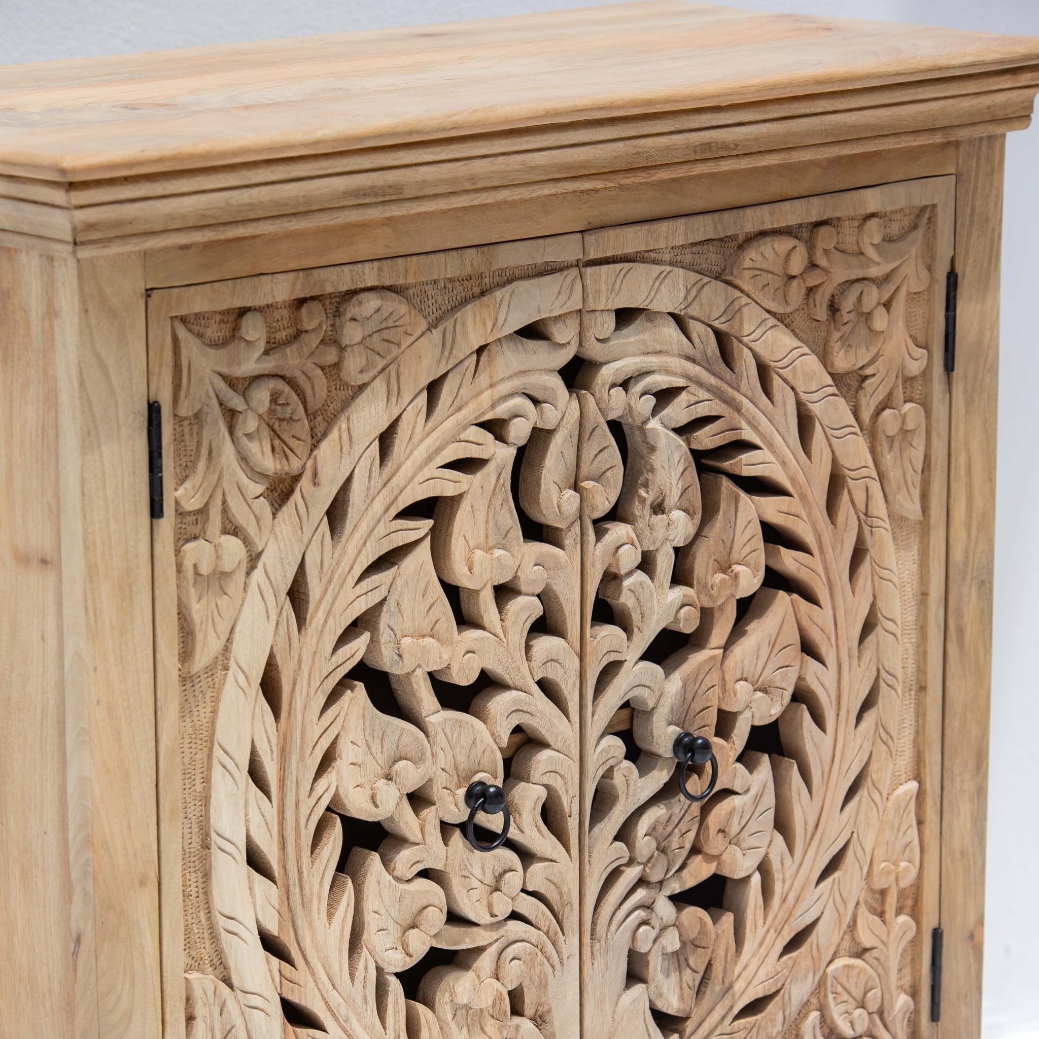 CALVIAN CARVING TWO DOOR SIDEBOARD - Art and craft furniture