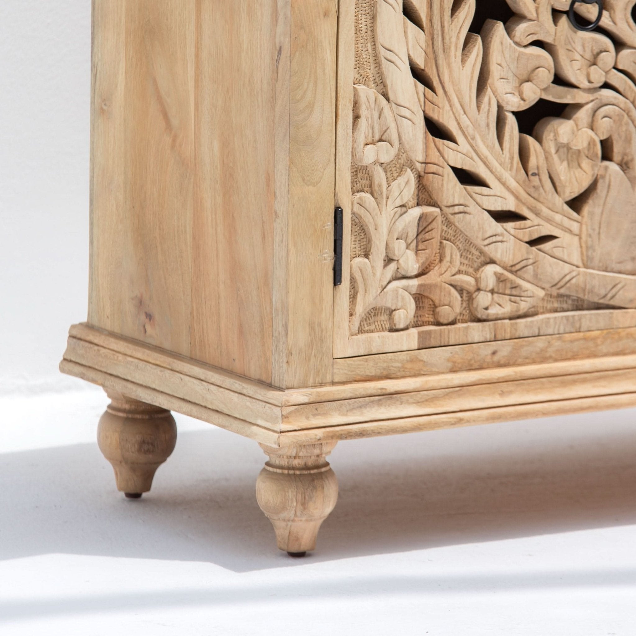 CALVIAN CARVING TWO DOOR SIDEBOARD - Art and craft furniture