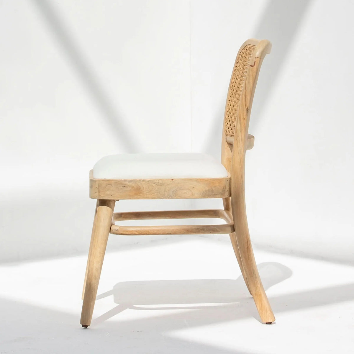 CANOVIA CANE DINING CHAIR - Art and craft furniture