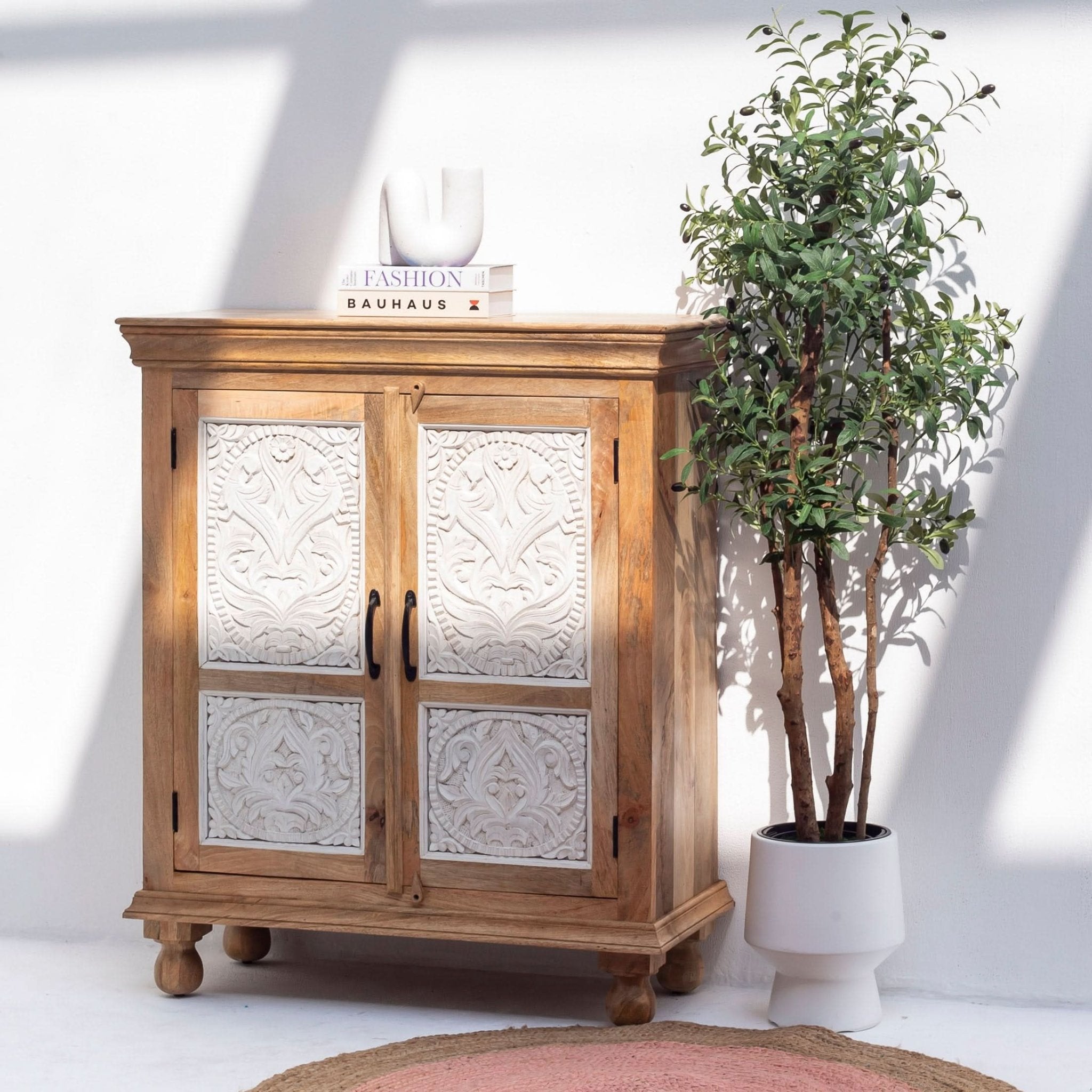 CARVA WOODEN SIDEBOARD - Art and craft furniture