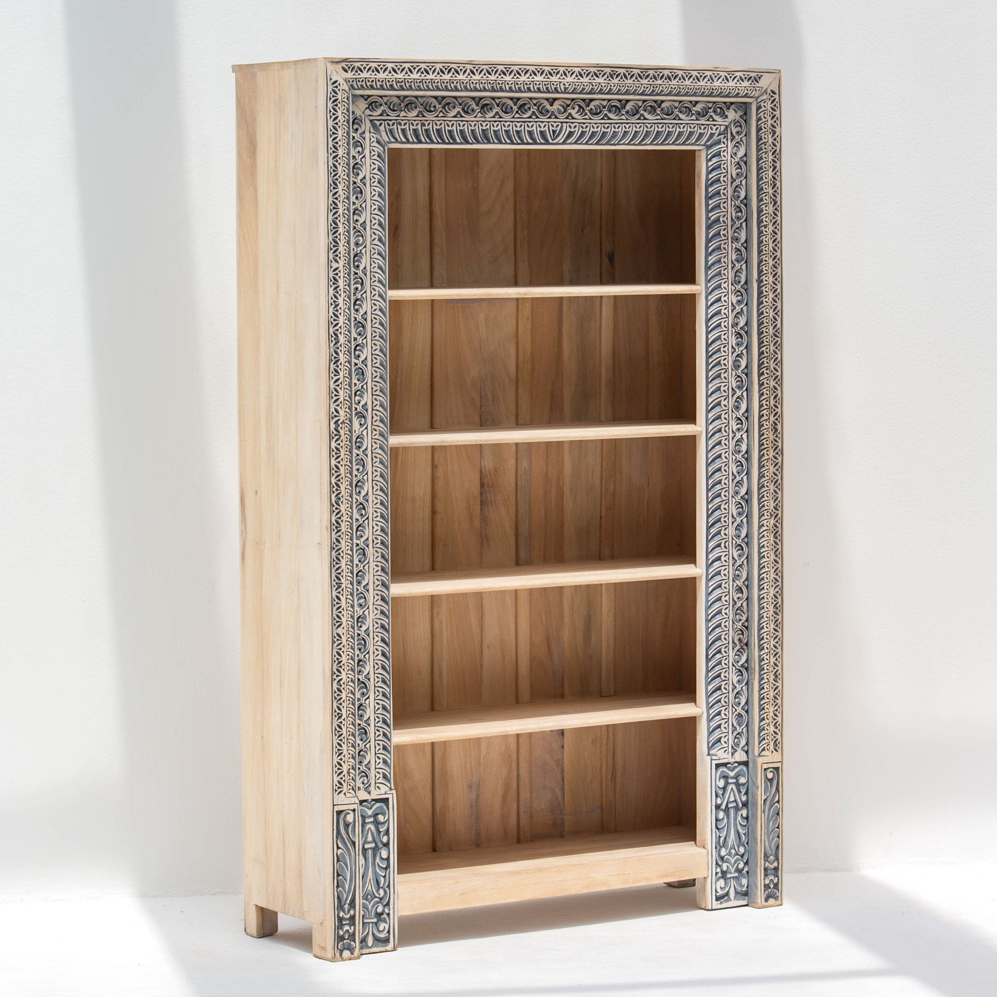 CHARLORE WOODEN BOOKSHELF - Art and craft furniture